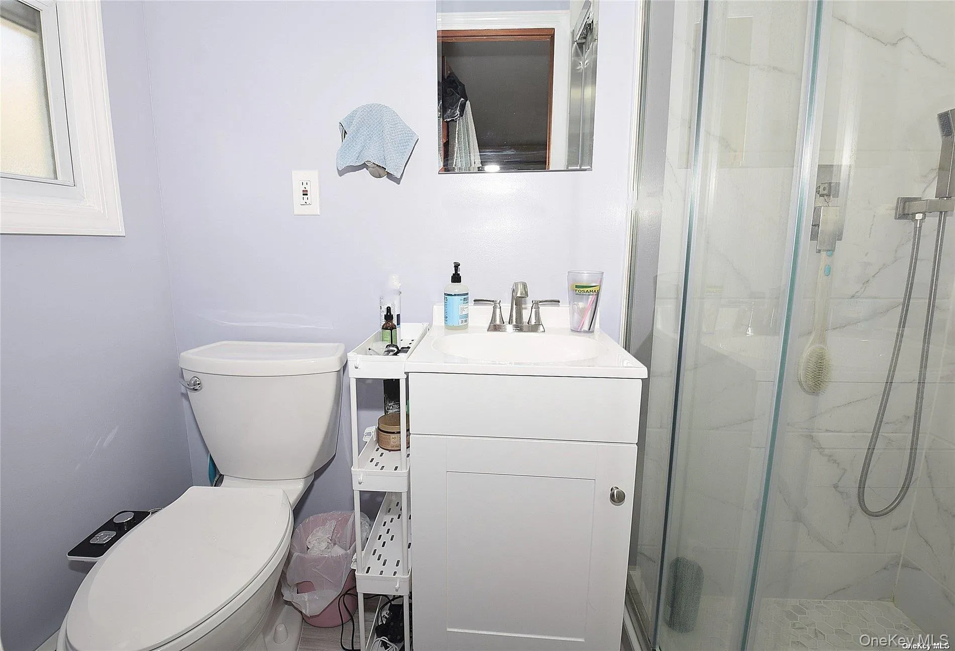 Second Floor Bathroom Second Floor Bathroom