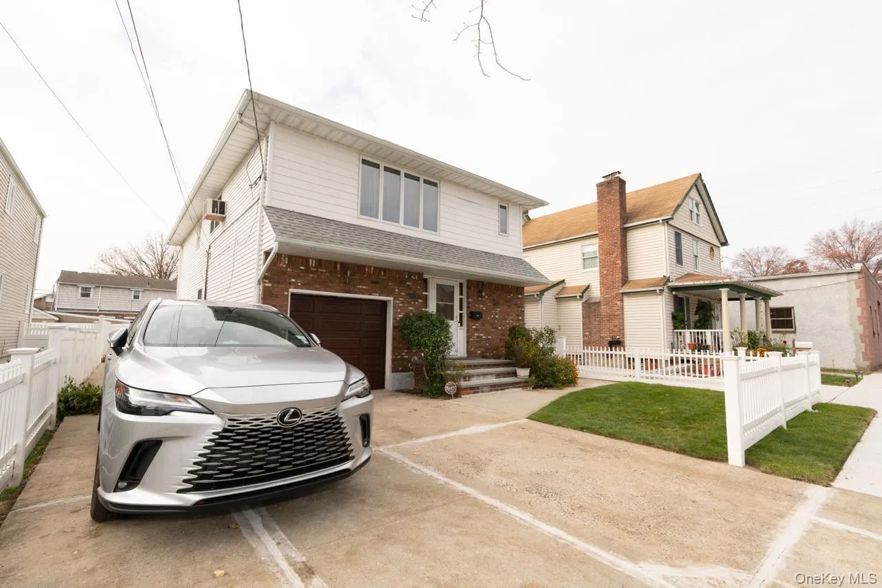 305 10th Street, North Hempstead, NY, 5 Bedrooms Bedrooms, 10 Rooms Rooms,3 BathroomsBathrooms,Residential,For Rent,10th,0,971409 305 10th Street, North Hempstead, NY, 5 Bedrooms Bedrooms, 10 Rooms Rooms,3 BathroomsBathrooms,Residential,For Rent,10th,0,971409