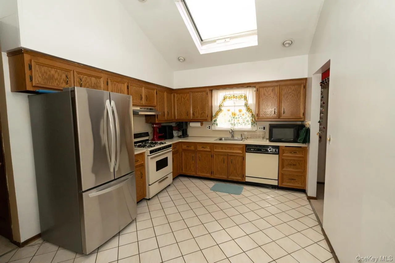 305 10th Street, North Hempstead, NY, 5 Bedrooms Bedrooms, 10 Rooms Rooms,3 BathroomsBathrooms,Residential,For Rent,10th,0,971409 305 10th Street, North Hempstead, NY, 5 Bedrooms Bedrooms, 10 Rooms Rooms,3 BathroomsBathrooms,Residential,For Rent,10th,0,971409