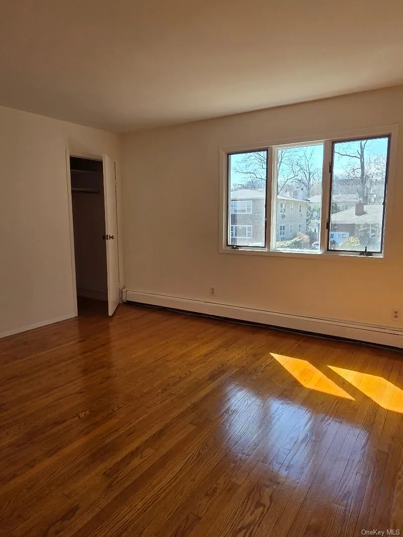 68 Kirkwood Road, North Hempstead, NY, 2 Bedrooms Bedrooms, 6 Rooms Rooms,1 BathroomBathrooms,Residential Lease,For Rent,Kirkwood,0,971419 68 Kirkwood Road, North Hempstead, NY, 2 Bedrooms Bedrooms, 6 Rooms Rooms,1 BathroomBathrooms,Residential Lease,For Rent,Kirkwood,0,971419
