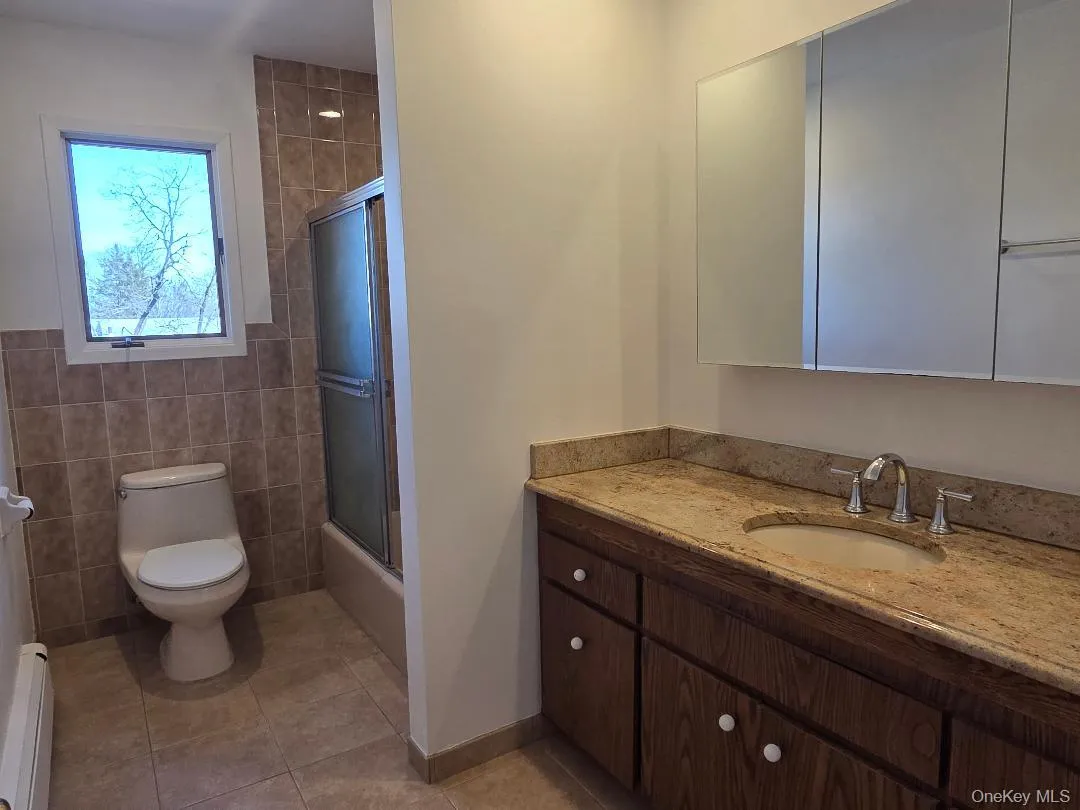 68 Kirkwood Road, North Hempstead, NY, 2 Bedrooms Bedrooms, 6 Rooms Rooms,1 BathroomBathrooms,Residential Lease,For Rent,Kirkwood,0,971419 68 Kirkwood Road, North Hempstead, NY, 2 Bedrooms Bedrooms, 6 Rooms Rooms,1 BathroomBathrooms,Residential Lease,For Rent,Kirkwood,0,971419