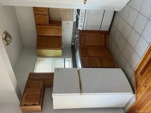 10415 92nd Avenue, New York, NY, 2 Rooms Rooms,1 BathroomBathrooms,Residential Lease,For Rent,92nd,0,971422 10415 92nd Avenue, New York, NY, 2 Rooms Rooms,1 BathroomBathrooms,Residential Lease,For Rent,92nd,0,971422