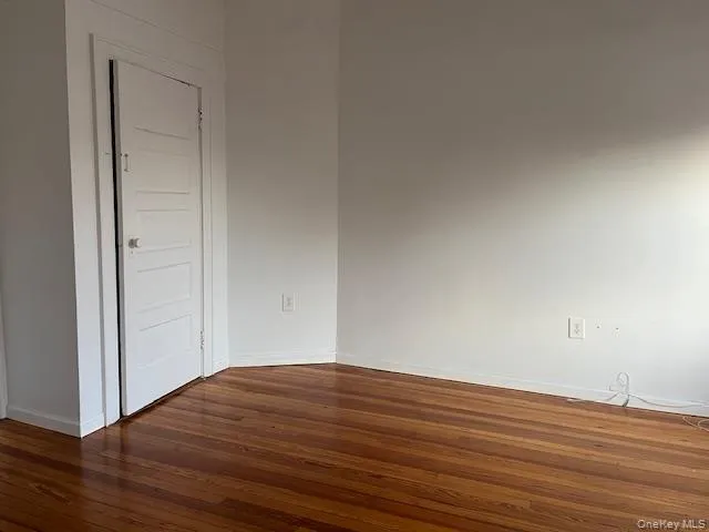 10415 92nd Avenue, New York, NY, 2 Rooms Rooms,1 BathroomBathrooms,Residential Lease,For Rent,92nd,0,971422 10415 92nd Avenue, New York, NY, 2 Rooms Rooms,1 BathroomBathrooms,Residential Lease,For Rent,92nd,0,971422