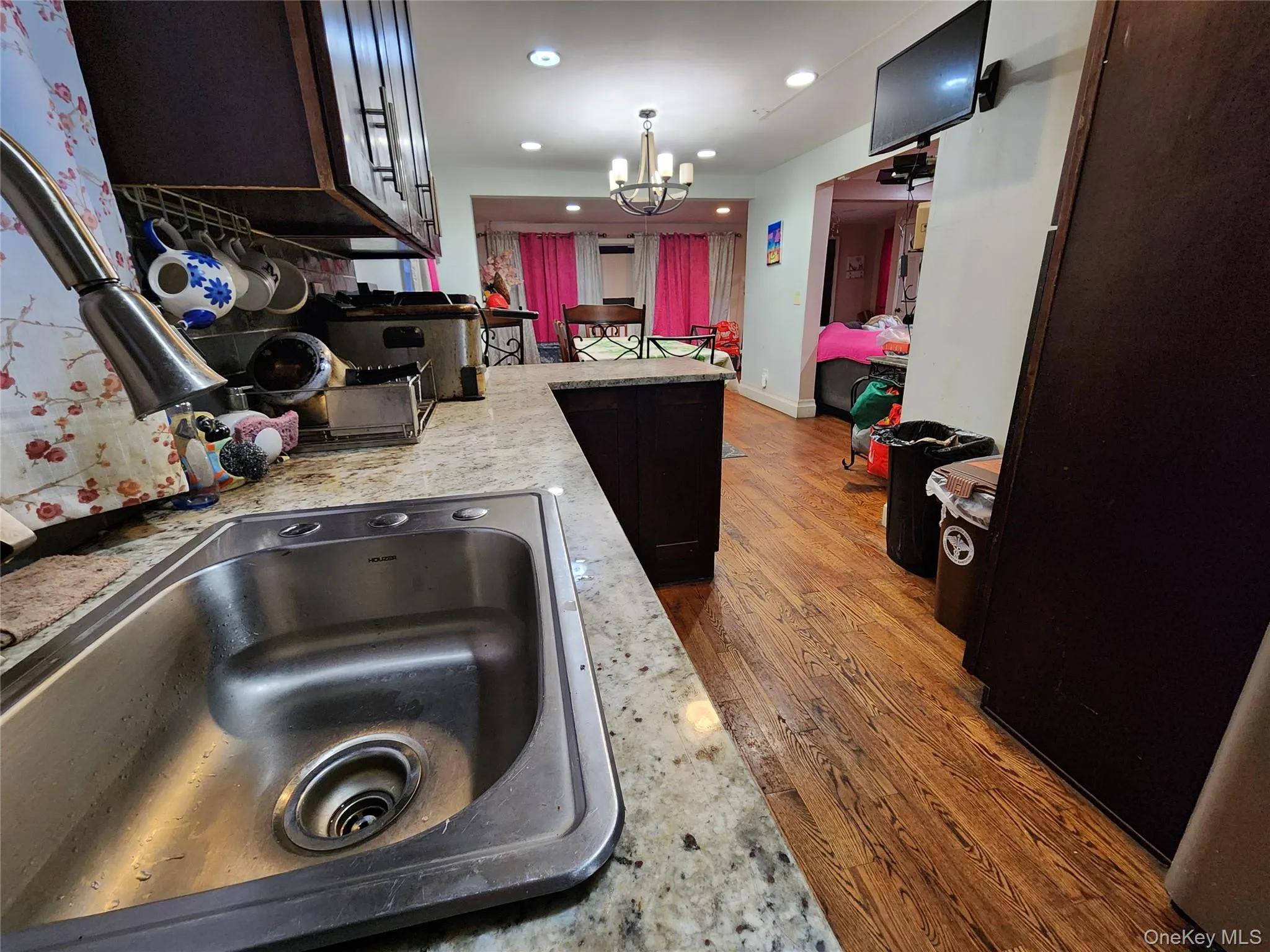 202-12 100th Avenue, New York, NY, 3 Bedrooms Bedrooms, 8 Rooms Rooms,2 BathroomsBathrooms,Residential,For Rent,100th,0,971429 202-12 100th Avenue, New York, NY, 3 Bedrooms Bedrooms, 8 Rooms Rooms,2 BathroomsBathrooms,Residential,For Rent,100th,0,971429