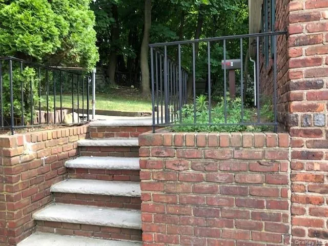 49 Congers Road, Clarkstown, NY, 1 Bedroom Bedrooms, 3 Rooms Rooms,1 BathroomBathrooms,Residential Lease,For Rent,Congers,0,971431 49 Congers Road, Clarkstown, NY, 1 Bedroom Bedrooms, 3 Rooms Rooms,1 BathroomBathrooms,Residential Lease,For Rent,Congers,0,971431