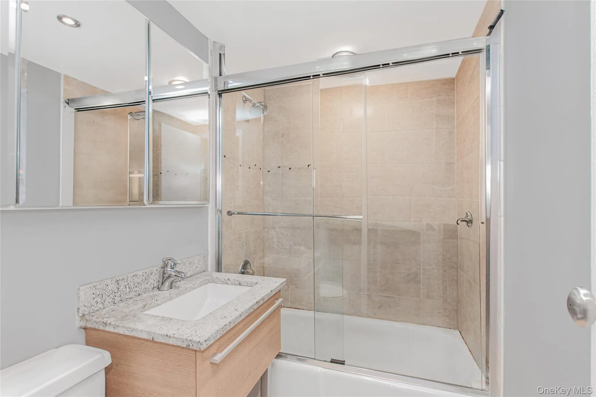 1155 Warburton Avenue, Yonkers, NY, 2 Rooms Rooms,1 BathroomBathrooms,Residential Lease,For Rent,Warburton,0,971440 1155 Warburton Avenue, Yonkers, NY, 2 Rooms Rooms,1 BathroomBathrooms,Residential Lease,For Rent,Warburton,0,971440