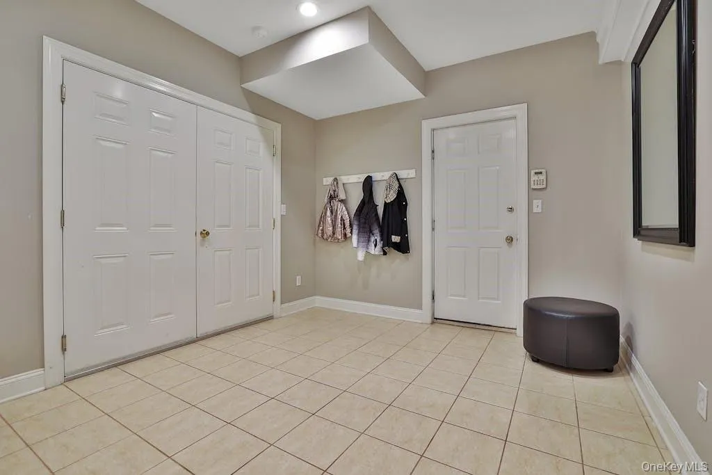 8 Caruso Place, North Castle, NY, 4 Bedrooms Bedrooms, 11 Rooms Rooms,3 BathroomsBathrooms,Residential Lease,For Rent,Caruso,0,971461 8 Caruso Place, North Castle, NY, 4 Bedrooms Bedrooms, 11 Rooms Rooms,3 BathroomsBathrooms,Residential Lease,For Rent,Caruso,0,971461