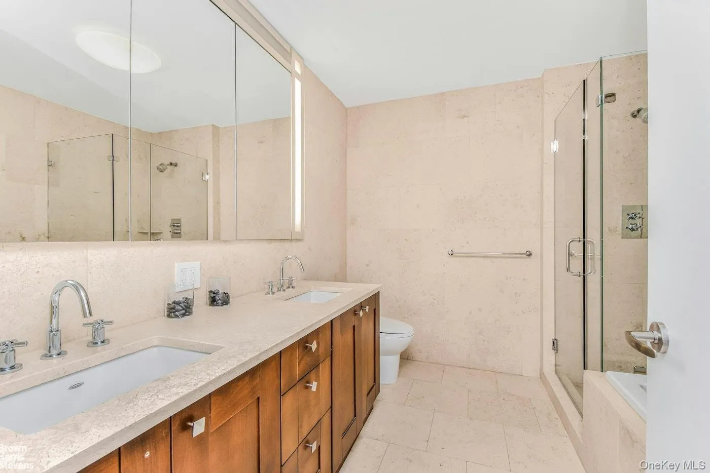 640 237th Street, New York, NY, 3 Bedrooms Bedrooms, 6 Rooms Rooms,3 BathroomsBathrooms,Residential Lease,For Rent,237th,0,971489 640 237th Street, New York, NY, 3 Bedrooms Bedrooms, 6 Rooms Rooms,3 BathroomsBathrooms,Residential Lease,For Rent,237th,0,971489