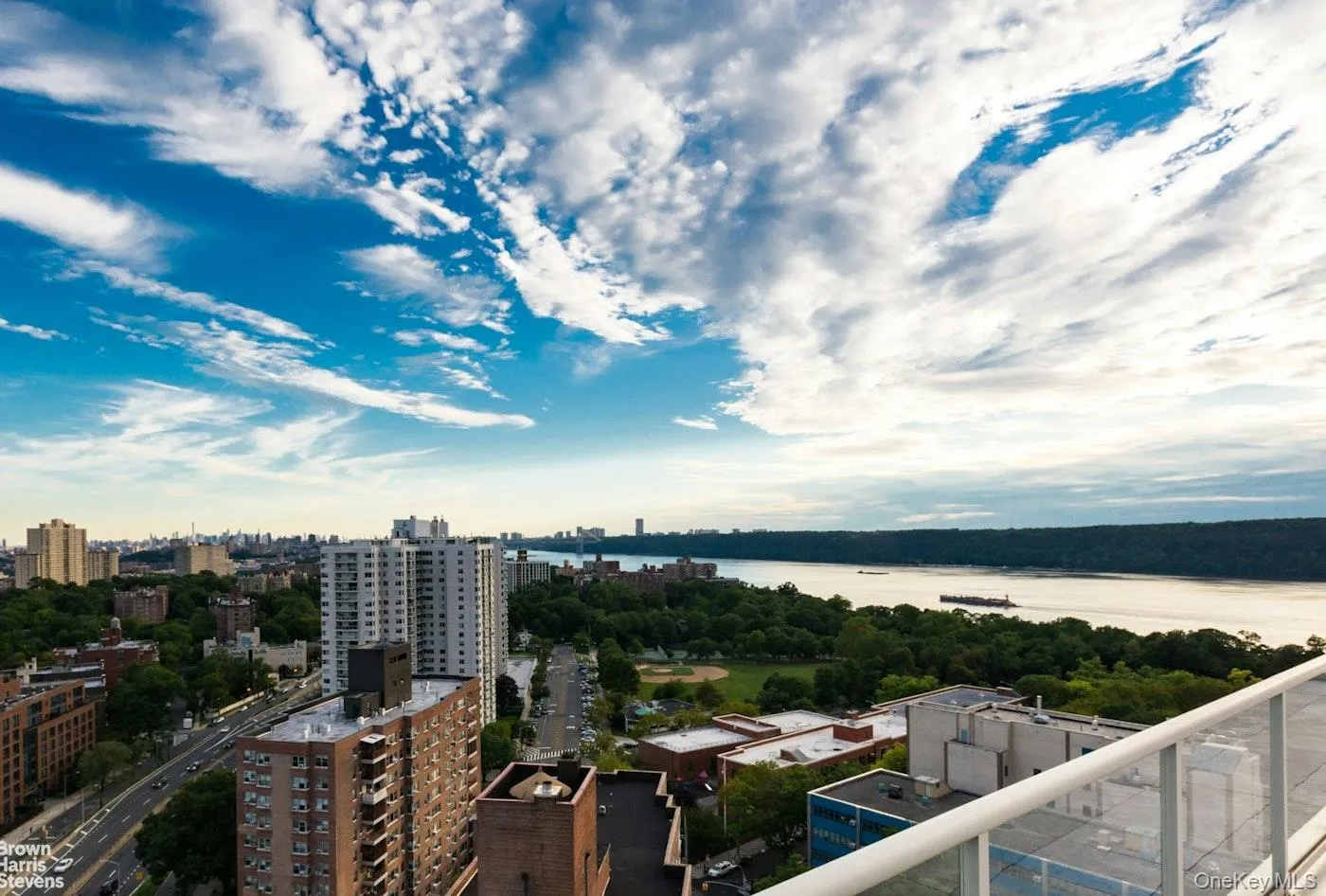 640 237th Street, New York, NY, 3 Bedrooms Bedrooms, 6 Rooms Rooms,3 BathroomsBathrooms,Residential Lease,For Rent,237th,0,971489 640 237th Street, New York, NY, 3 Bedrooms Bedrooms, 6 Rooms Rooms,3 BathroomsBathrooms,Residential Lease,For Rent,237th,0,971489