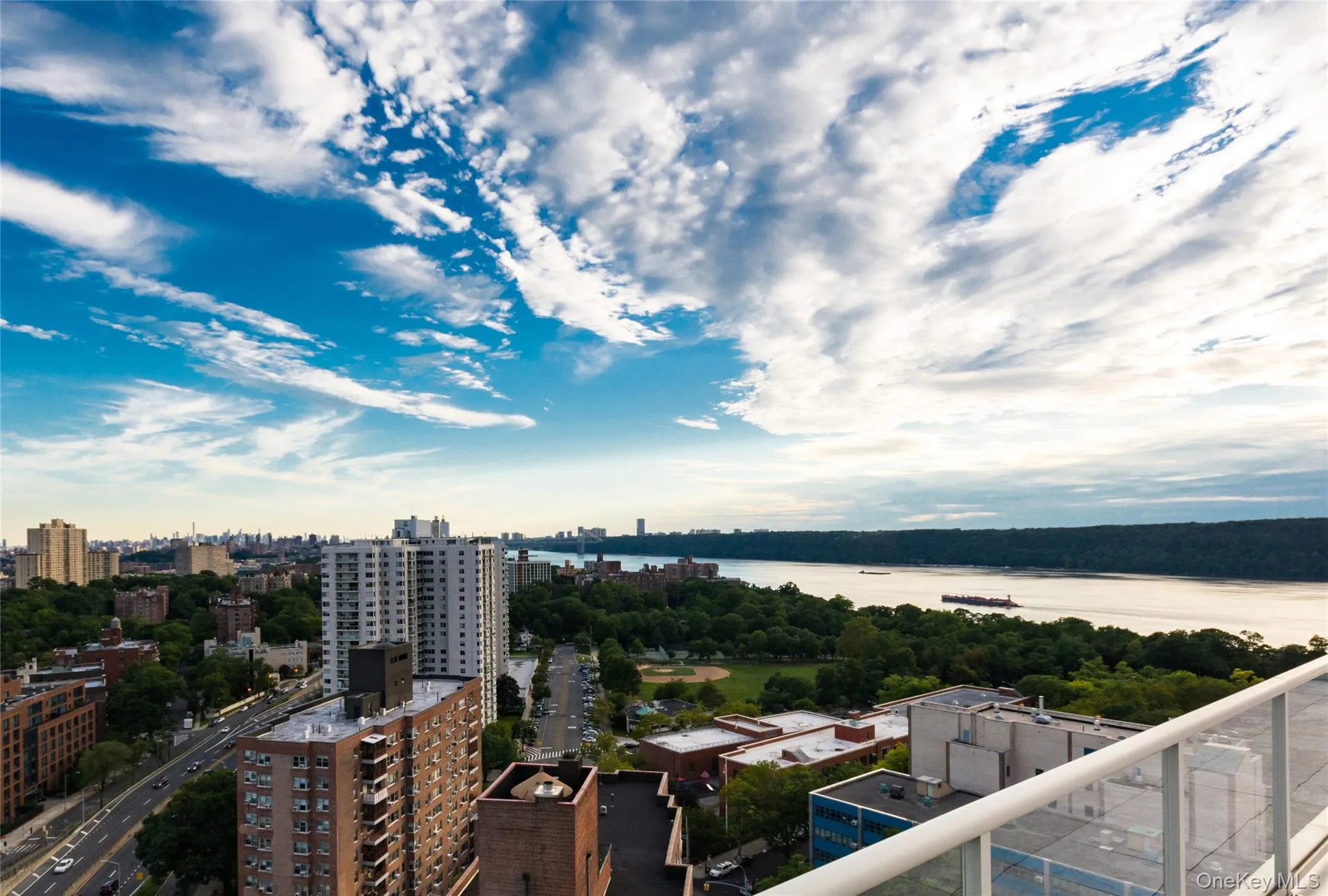 640 237th Street, New York, NY, 3 Bedrooms Bedrooms, 6 Rooms Rooms,3 BathroomsBathrooms,Residential Lease,For Rent,237th,0,971489 640 237th Street, New York, NY, 3 Bedrooms Bedrooms, 6 Rooms Rooms,3 BathroomsBathrooms,Residential Lease,For Rent,237th,0,971489
