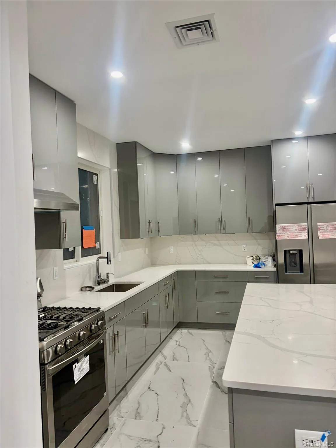15 Potamac St., Yonkers, NY, 3 Bedrooms Bedrooms, 5 Rooms Rooms,2 BathroomsBathrooms,Residential Lease,For Rent,Potamac St.,0,971504 15 Potamac St., Yonkers, NY, 3 Bedrooms Bedrooms, 5 Rooms Rooms,2 BathroomsBathrooms,Residential Lease,For Rent,Potamac St.,0,971504