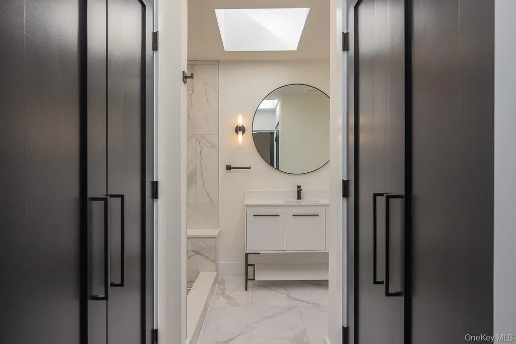 6 Indian Hill Lane, Orangetown, NY, 4 Bedrooms Bedrooms, 7 Rooms Rooms,2 BathroomsBathrooms,Residential Lease,For Rent,Indian Hill,0,971517 6 Indian Hill Lane, Orangetown, NY, 4 Bedrooms Bedrooms, 7 Rooms Rooms,2 BathroomsBathrooms,Residential Lease,For Rent,Indian Hill,0,971517