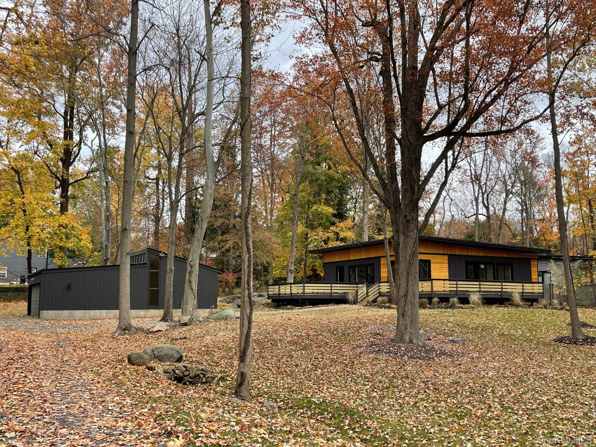 6 Indian Hill Lane, Orangetown, NY, 4 Bedrooms Bedrooms, 7 Rooms Rooms,2 BathroomsBathrooms,Residential Lease,For Rent,Indian Hill,0,971517 6 Indian Hill Lane, Orangetown, NY, 4 Bedrooms Bedrooms, 7 Rooms Rooms,2 BathroomsBathrooms,Residential Lease,For Rent,Indian Hill,0,971517