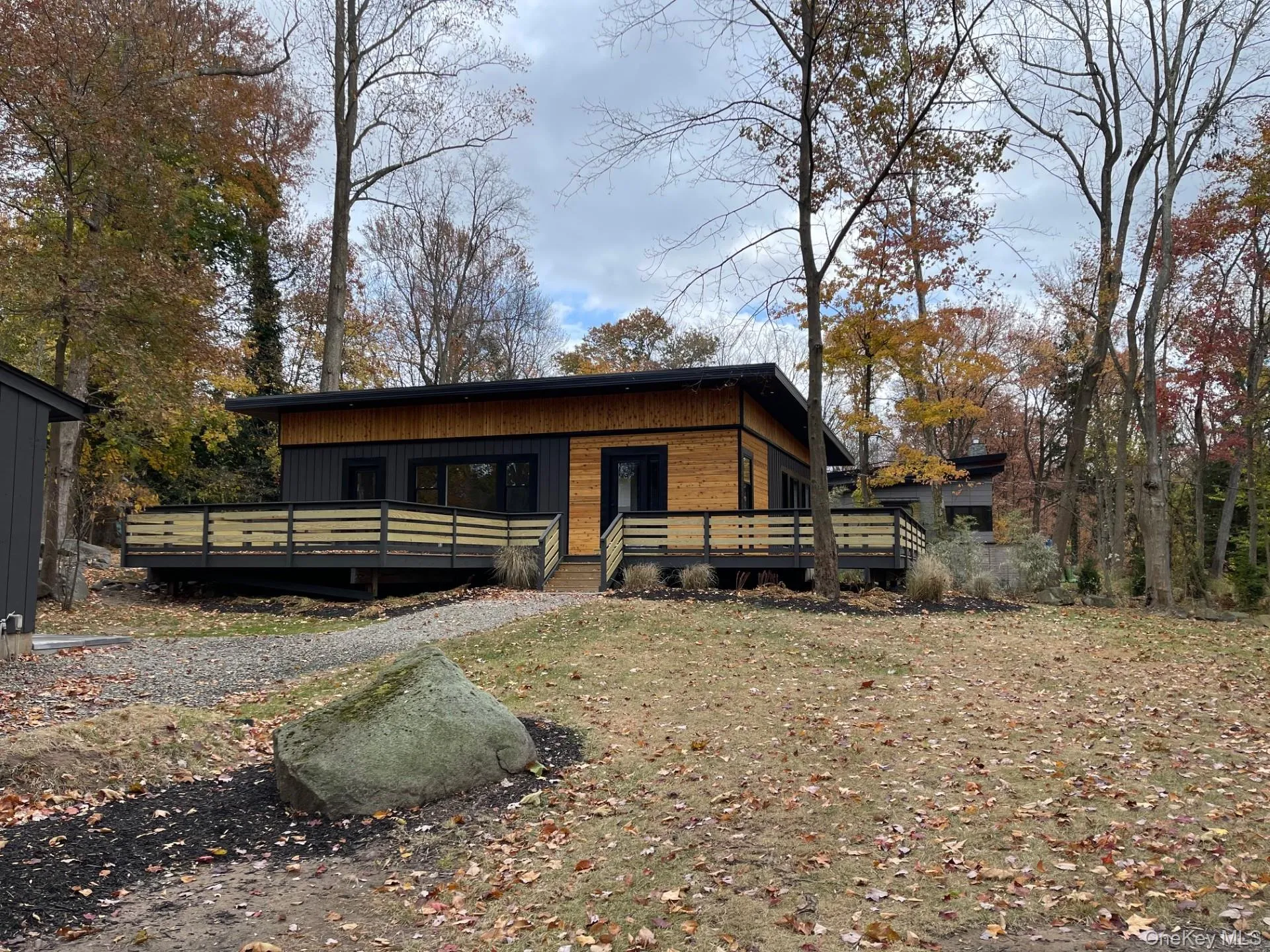 6 Indian Hill Lane, Orangetown, NY, 4 Bedrooms Bedrooms, 7 Rooms Rooms,2 BathroomsBathrooms,Residential Lease,For Rent,Indian Hill,0,971517 6 Indian Hill Lane, Orangetown, NY, 4 Bedrooms Bedrooms, 7 Rooms Rooms,2 BathroomsBathrooms,Residential Lease,For Rent,Indian Hill,0,971517