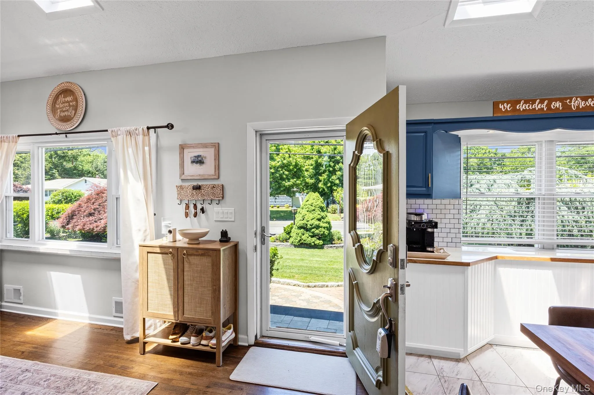 210 Norwood Avenue, Brookhaven, NY, 3 Bedrooms Bedrooms, 7 Rooms Rooms,1 BathroomBathrooms,Residential,For Rent,Norwood,0,971521 210 Norwood Avenue, Brookhaven, NY, 3 Bedrooms Bedrooms, 7 Rooms Rooms,1 BathroomBathrooms,Residential,For Rent,Norwood,0,971521