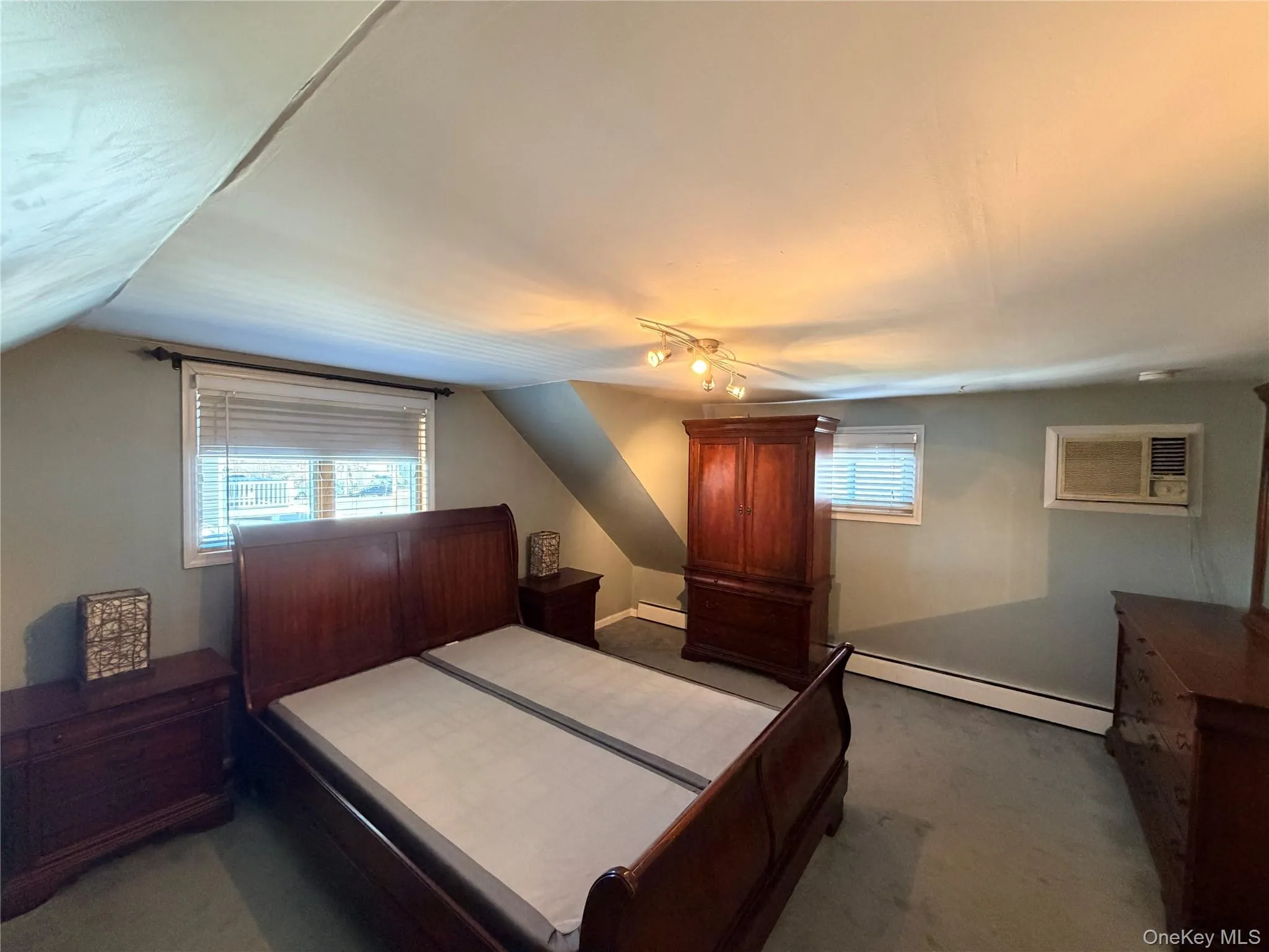 140 10th Avenue, West Babylon, NY, 1 Bedroom Bedrooms, 3 Rooms Rooms,1 BathroomBathrooms,Residential Lease,For Rent,10th,0,971544 140 10th Avenue, West Babylon, NY, 1 Bedroom Bedrooms, 3 Rooms Rooms,1 BathroomBathrooms,Residential Lease,For Rent,10th,0,971544