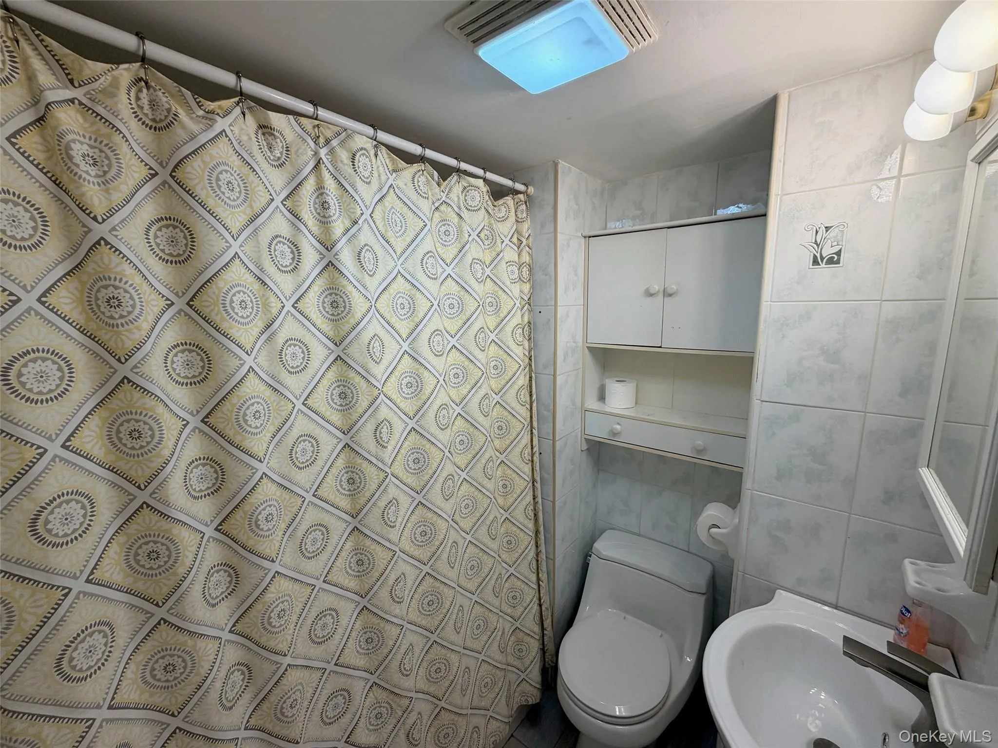 140 10th Avenue, West Babylon, NY, 1 Bedroom Bedrooms, 3 Rooms Rooms,1 BathroomBathrooms,Residential Lease,For Rent,10th,0,971544 140 10th Avenue, West Babylon, NY, 1 Bedroom Bedrooms, 3 Rooms Rooms,1 BathroomBathrooms,Residential Lease,For Rent,10th,0,971544