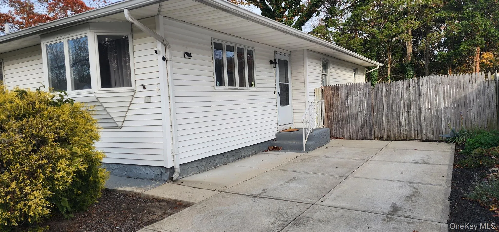 43 Titmus Drive, Brookhaven, NY, 3 Bedrooms Bedrooms, 6 Rooms Rooms,1 BathroomBathrooms,Residential Lease,For Rent,Titmus,0,971548 43 Titmus Drive, Brookhaven, NY, 3 Bedrooms Bedrooms, 6 Rooms Rooms,1 BathroomBathrooms,Residential Lease,For Rent,Titmus,0,971548