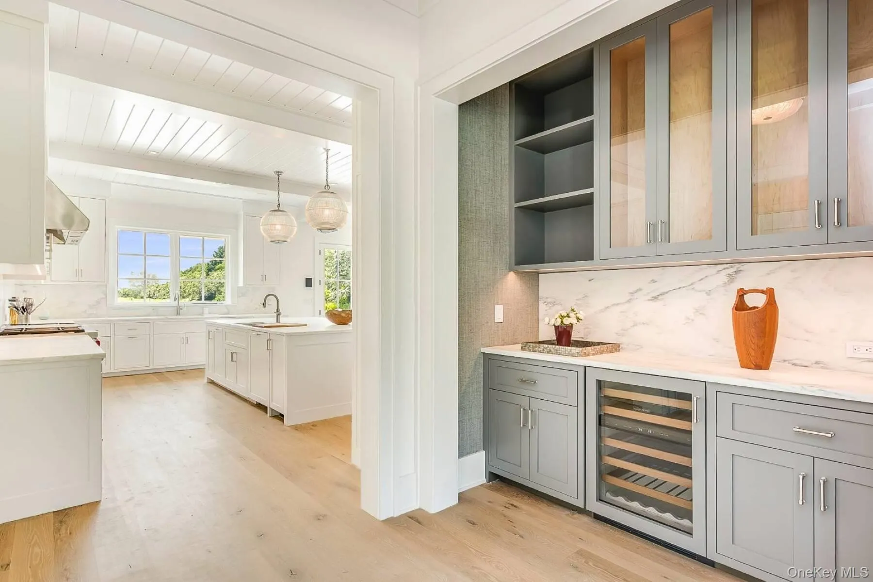 571 Pauls Lane, Southampton, NY, 7 Bedrooms Bedrooms, 15 Rooms Rooms,7 BathroomsBathrooms,Residential Lease,For Rent,Pauls,0,971552 571 Pauls Lane, Southampton, NY, 7 Bedrooms Bedrooms, 15 Rooms Rooms,7 BathroomsBathrooms,Residential Lease,For Rent,Pauls,0,971552