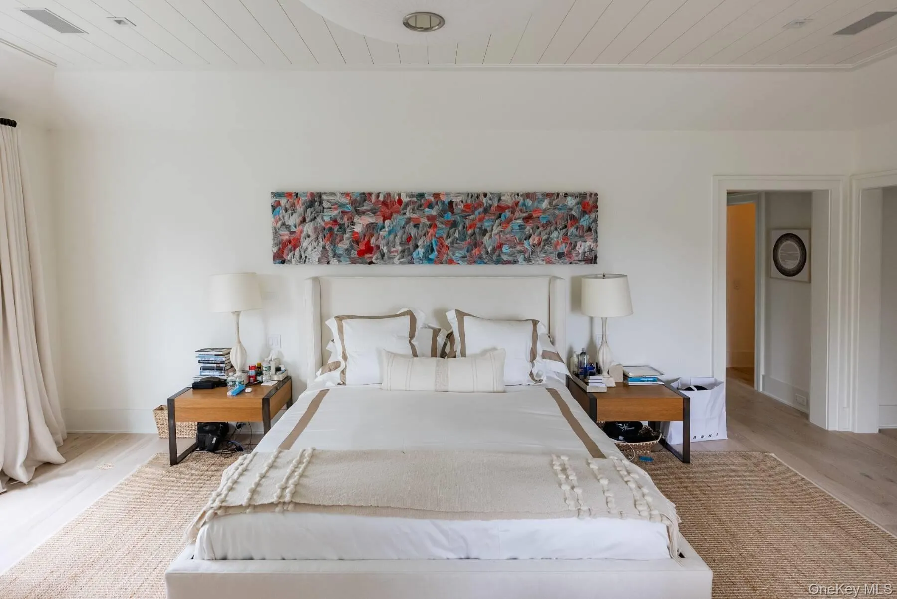 571 Pauls Lane, Southampton, NY, 7 Bedrooms Bedrooms, 15 Rooms Rooms,7 BathroomsBathrooms,Residential Lease,For Rent,Pauls,0,971552 571 Pauls Lane, Southampton, NY, 7 Bedrooms Bedrooms, 15 Rooms Rooms,7 BathroomsBathrooms,Residential Lease,For Rent,Pauls,0,971552