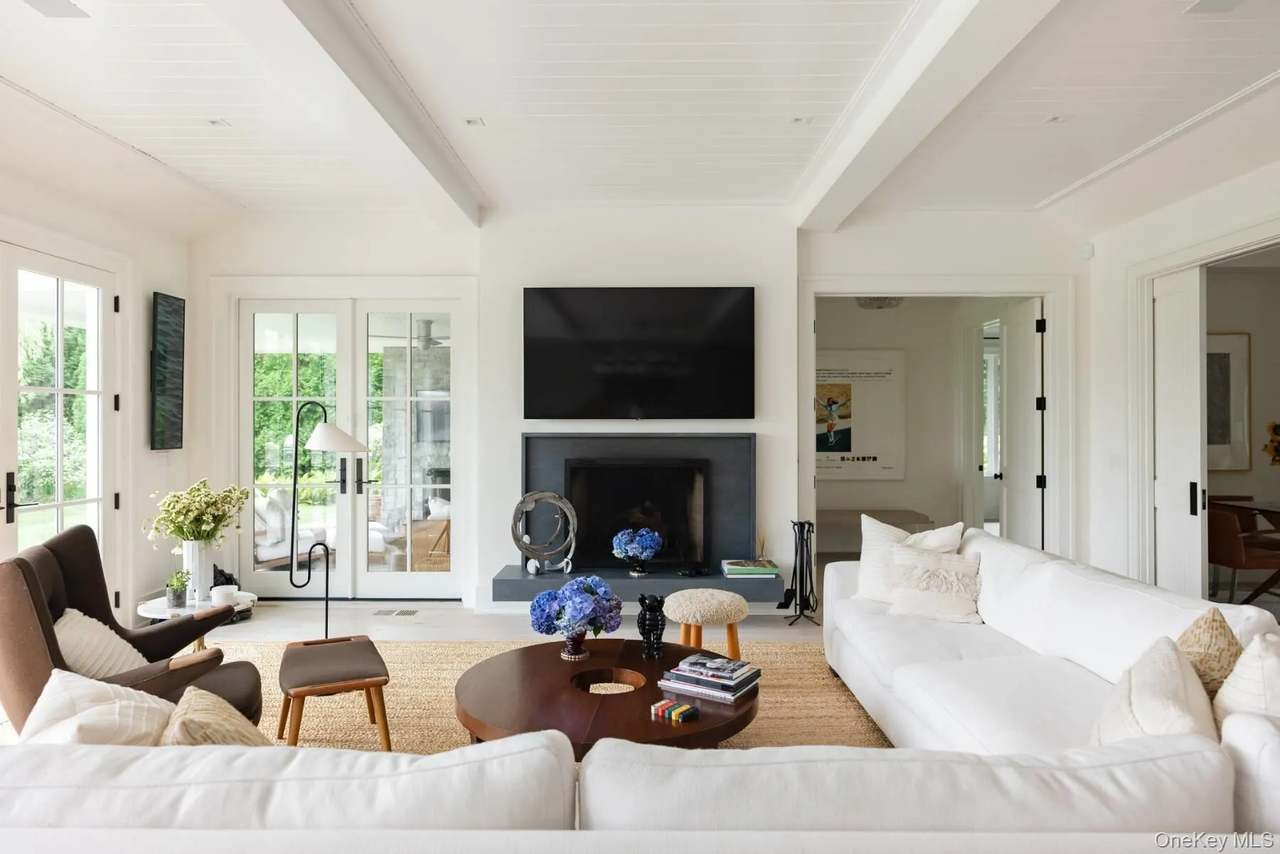 571 Pauls Lane, Southampton, NY, 7 Bedrooms Bedrooms, 15 Rooms Rooms,7 BathroomsBathrooms,Residential Lease,For Rent,Pauls,0,971552 571 Pauls Lane, Southampton, NY, 7 Bedrooms Bedrooms, 15 Rooms Rooms,7 BathroomsBathrooms,Residential Lease,For Rent,Pauls,0,971552