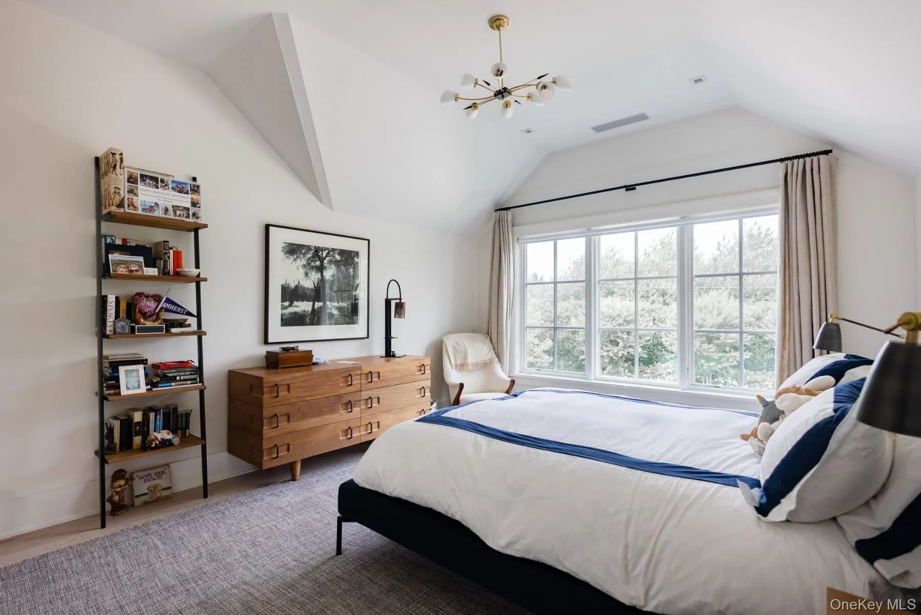 571 Pauls Lane, Southampton, NY, 7 Bedrooms Bedrooms, 15 Rooms Rooms,7 BathroomsBathrooms,Residential Lease,For Rent,Pauls,0,971552 571 Pauls Lane, Southampton, NY, 7 Bedrooms Bedrooms, 15 Rooms Rooms,7 BathroomsBathrooms,Residential Lease,For Rent,Pauls,0,971552