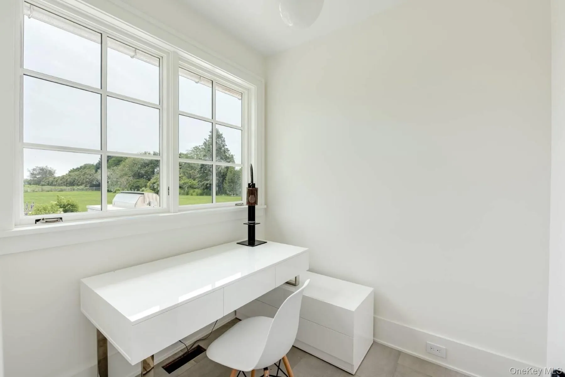 571 Pauls Lane, Southampton, NY, 7 Bedrooms Bedrooms, 15 Rooms Rooms,7 BathroomsBathrooms,Residential Lease,For Rent,Pauls,0,971552 571 Pauls Lane, Southampton, NY, 7 Bedrooms Bedrooms, 15 Rooms Rooms,7 BathroomsBathrooms,Residential Lease,For Rent,Pauls,0,971552