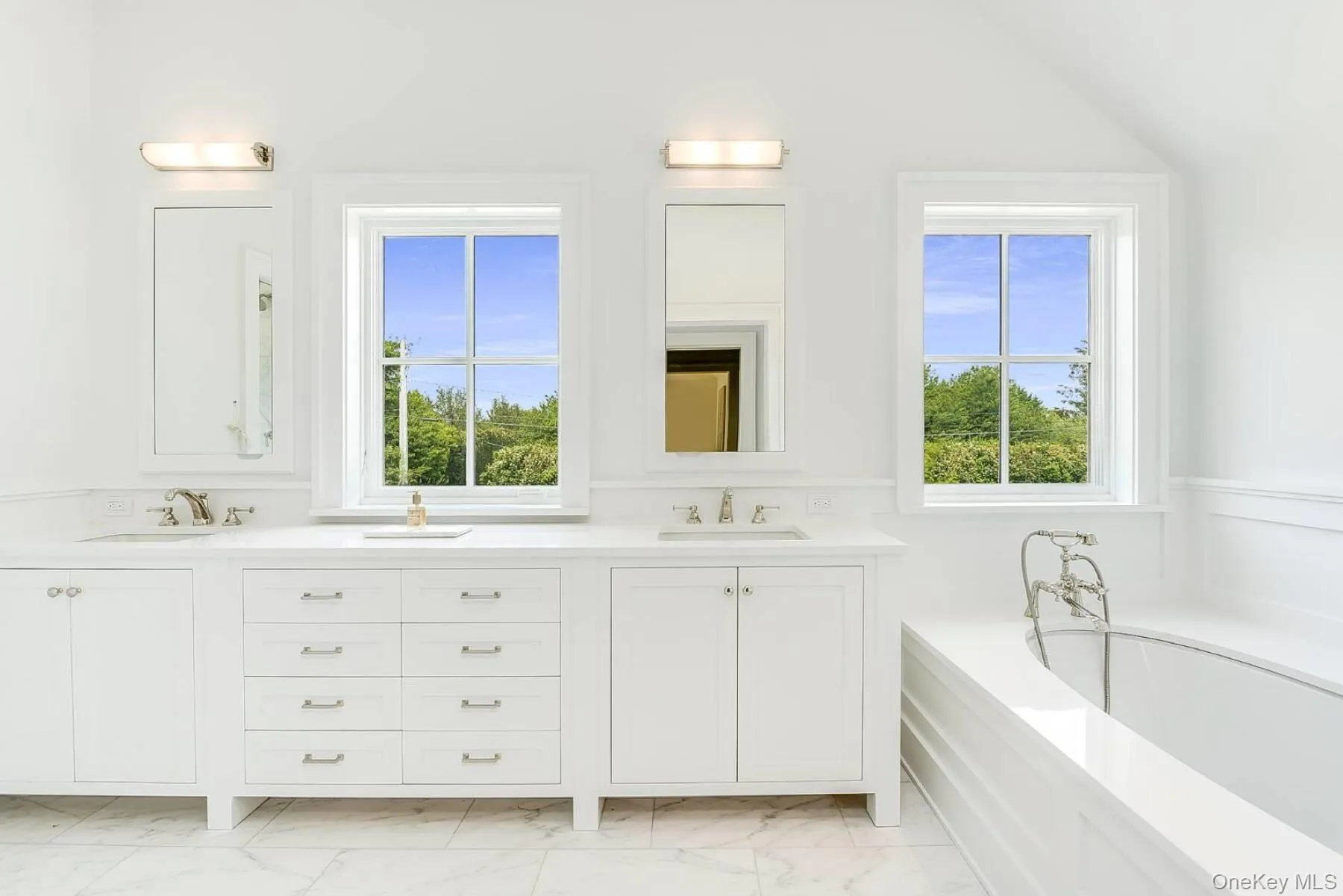 571 Pauls Lane, Southampton, NY, 7 Bedrooms Bedrooms, 15 Rooms Rooms,7 BathroomsBathrooms,Residential Lease,For Rent,Pauls,0,971552 571 Pauls Lane, Southampton, NY, 7 Bedrooms Bedrooms, 15 Rooms Rooms,7 BathroomsBathrooms,Residential Lease,For Rent,Pauls,0,971552