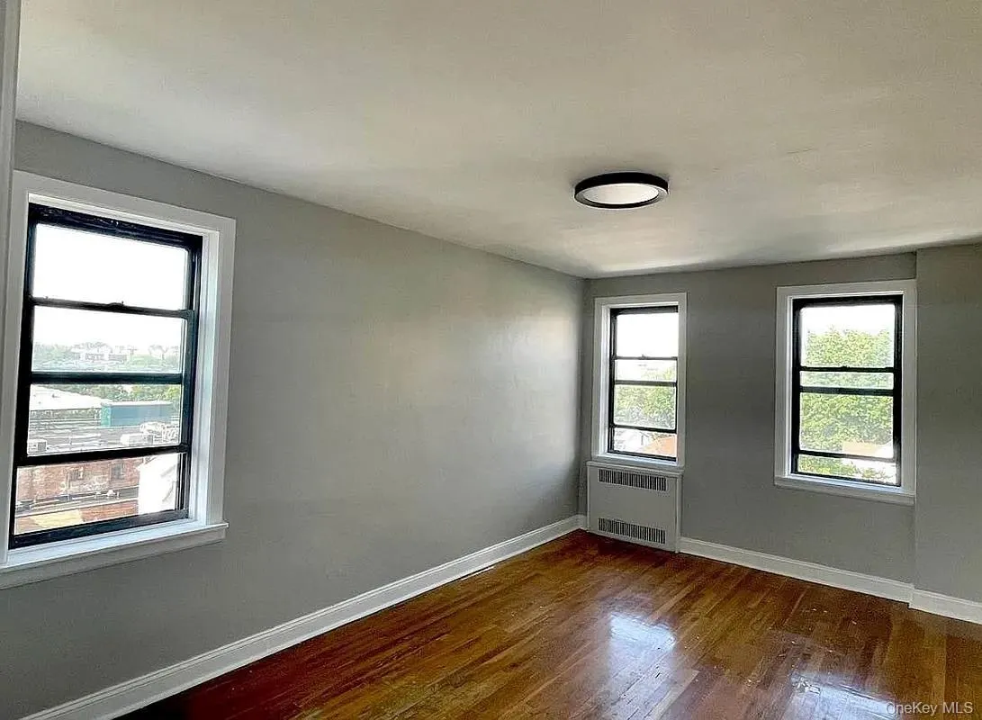 4037 77th Street, New York, NY, 1 Bedroom Bedrooms, 4 Rooms Rooms,1 BathroomBathrooms,Residential Lease,For Rent,77th,0,971553 4037 77th Street, New York, NY, 1 Bedroom Bedrooms, 4 Rooms Rooms,1 BathroomBathrooms,Residential Lease,For Rent,77th,0,971553