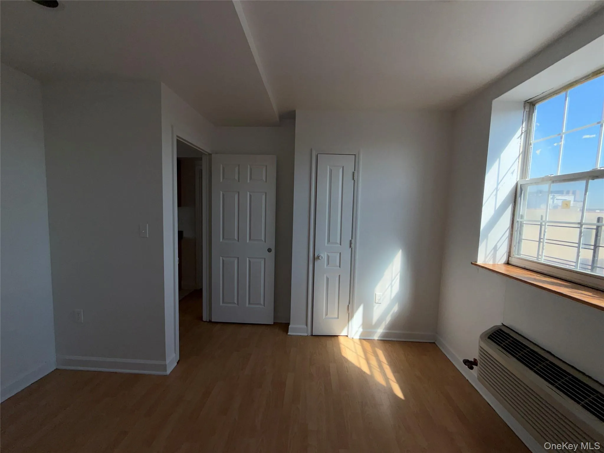 2381 Belmont Avenue, New York, NY, 3 Bedrooms Bedrooms, 6 Rooms Rooms,1 BathroomBathrooms,Residential Lease,For Rent,Belmont,0,971560 2381 Belmont Avenue, New York, NY, 3 Bedrooms Bedrooms, 6 Rooms Rooms,1 BathroomBathrooms,Residential Lease,For Rent,Belmont,0,971560