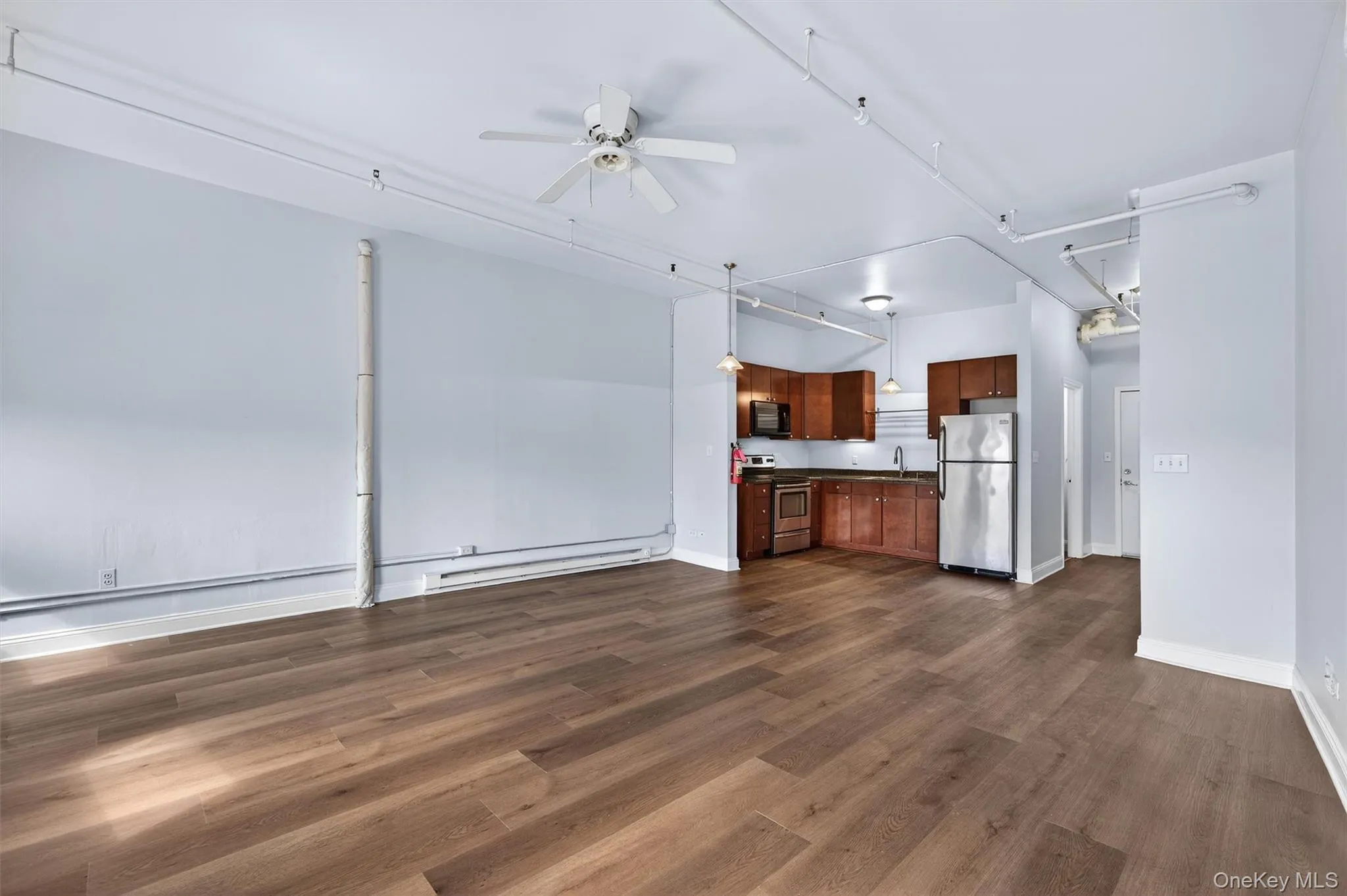 23 Main Street, Middletown, NY, 1 Bedroom Bedrooms, 3 Rooms Rooms,1 BathroomBathrooms,Residential Lease,For Rent,Main,0,971576 23 Main Street, Middletown, NY, 1 Bedroom Bedrooms, 3 Rooms Rooms,1 BathroomBathrooms,Residential Lease,For Rent,Main,0,971576