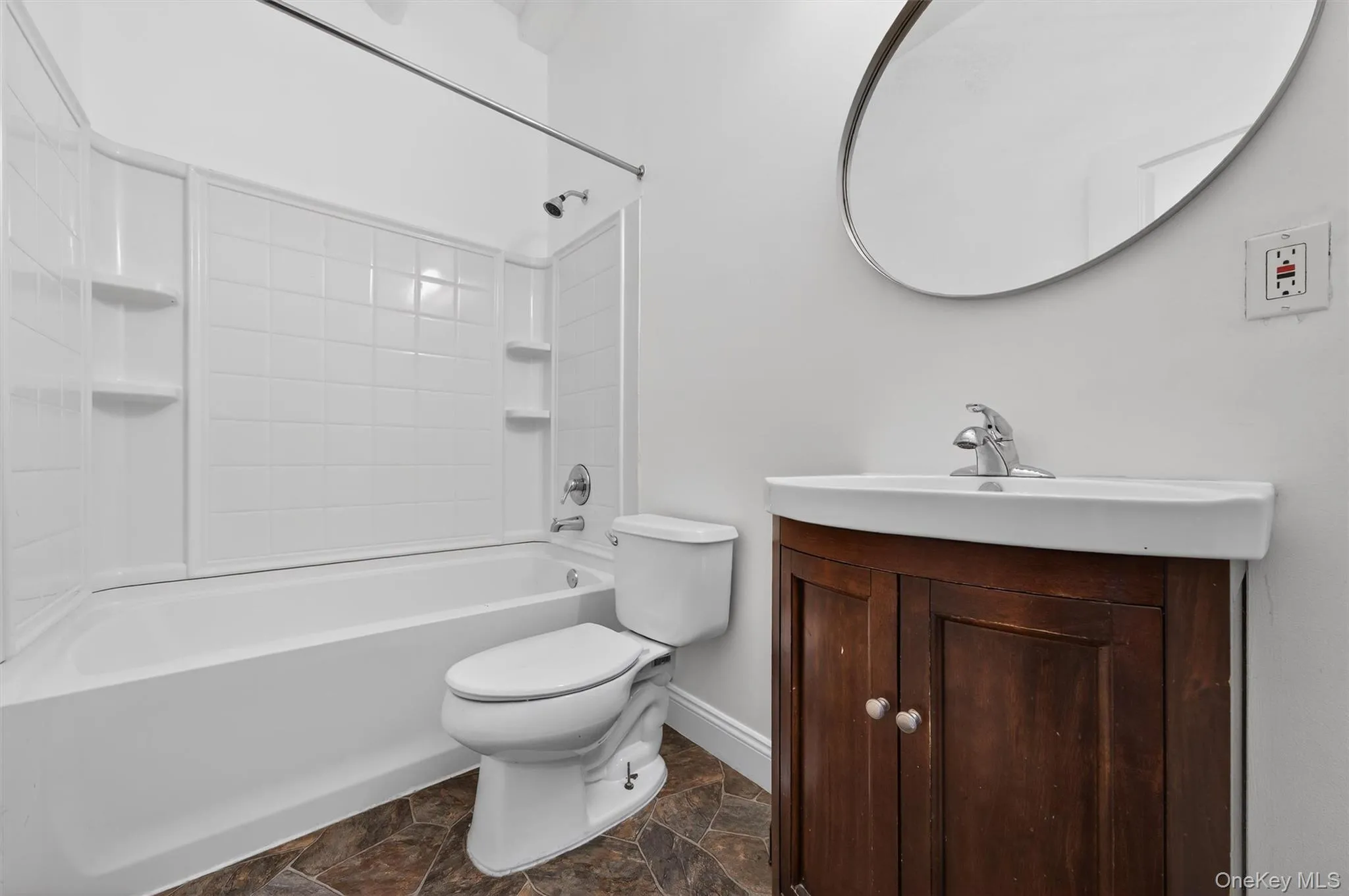 23 Main Street, Middletown, NY, 1 Bedroom Bedrooms, 3 Rooms Rooms,1 BathroomBathrooms,Residential Lease,For Rent,Main,0,971576 23 Main Street, Middletown, NY, 1 Bedroom Bedrooms, 3 Rooms Rooms,1 BathroomBathrooms,Residential Lease,For Rent,Main,0,971576