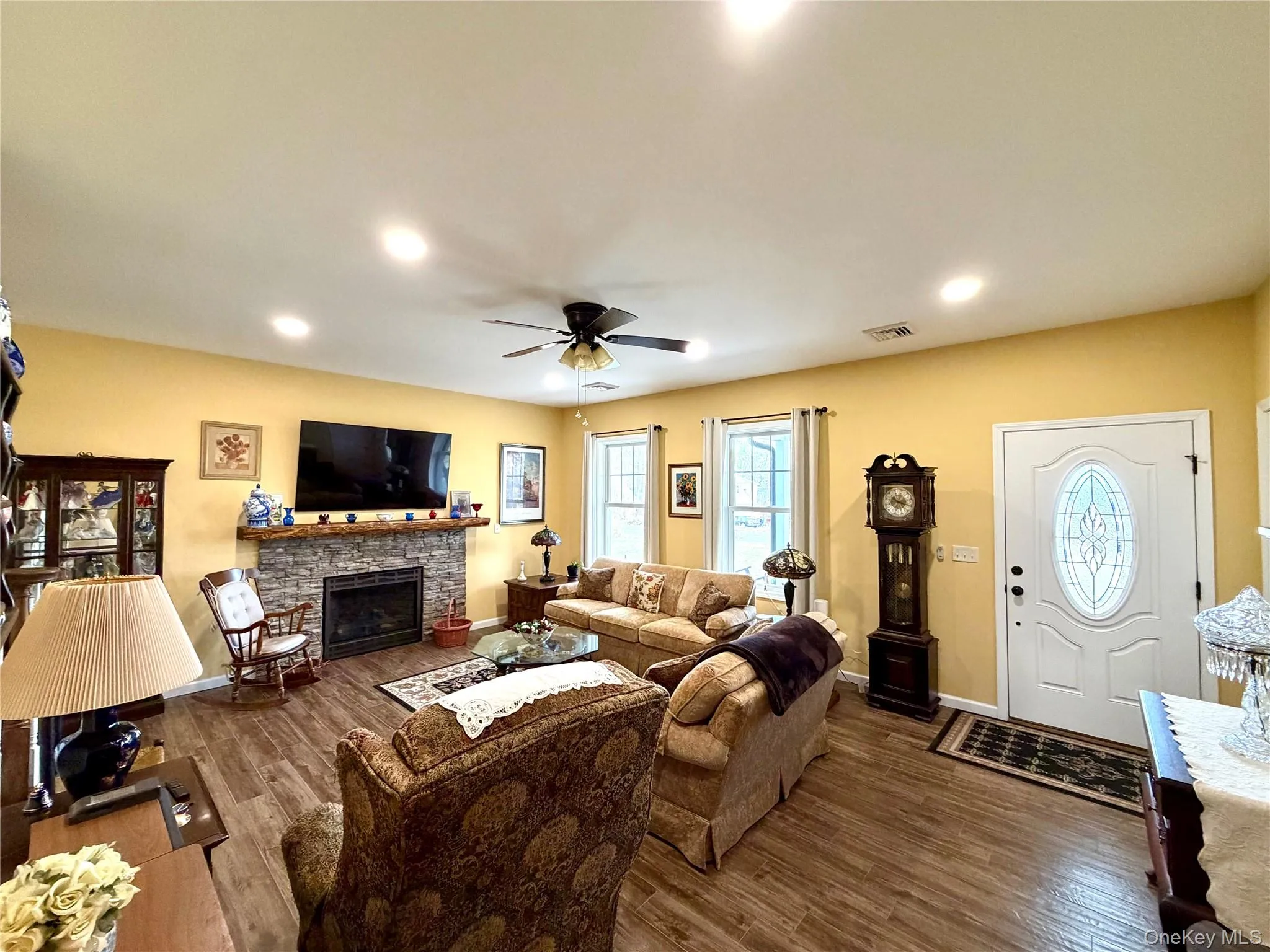 155 Willow Tree Road, Marlboro, NY, 3 Bedrooms Bedrooms, 7 Rooms Rooms,2 BathroomsBathrooms,Residential,For Rent,Willow Tree,0,971582 155 Willow Tree Road, Marlboro, NY, 3 Bedrooms Bedrooms, 7 Rooms Rooms,2 BathroomsBathrooms,Residential,For Rent,Willow Tree,0,971582