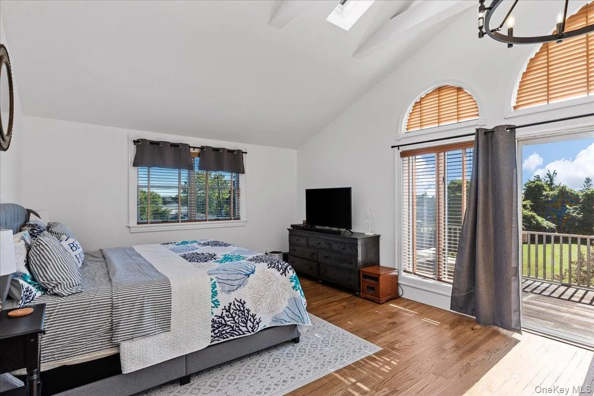 20 Alanson Lane, Southampton, NY, 6 Bedrooms Bedrooms, 10 Rooms Rooms,3 BathroomsBathrooms,Residential Lease,For Rent,Alanson,0,971585 20 Alanson Lane, Southampton, NY, 6 Bedrooms Bedrooms, 10 Rooms Rooms,3 BathroomsBathrooms,Residential Lease,For Rent,Alanson,0,971585