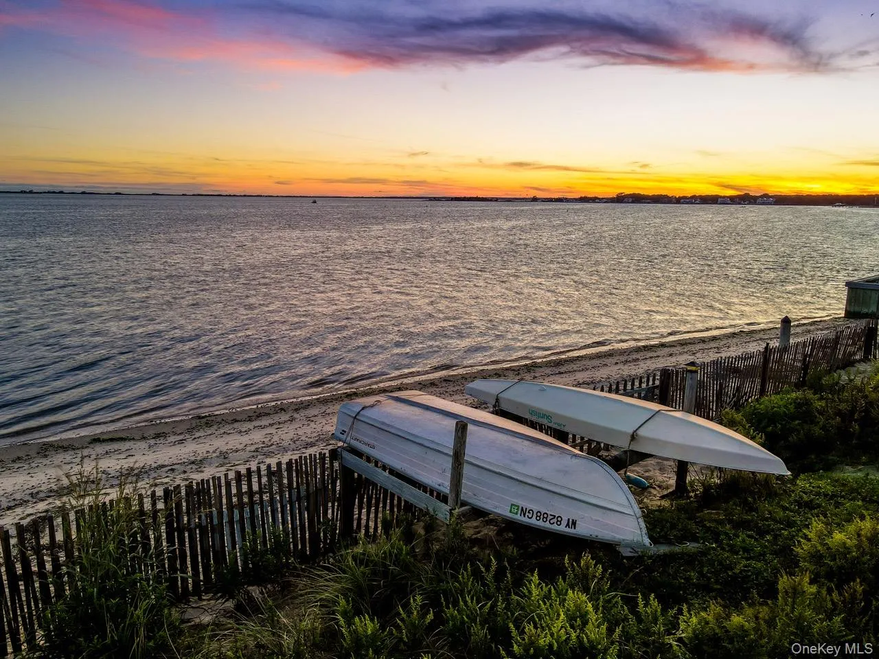 20 Alanson Lane, Southampton, NY, 6 Bedrooms Bedrooms, 10 Rooms Rooms,3 BathroomsBathrooms,Residential Lease,For Rent,Alanson,0,971585 20 Alanson Lane, Southampton, NY, 6 Bedrooms Bedrooms, 10 Rooms Rooms,3 BathroomsBathrooms,Residential Lease,For Rent,Alanson,0,971585