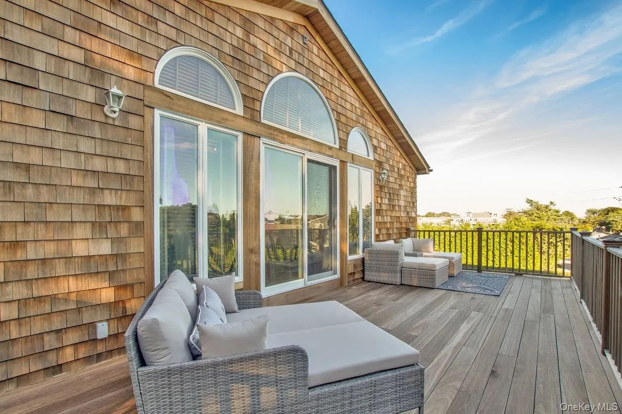 20 Alanson Lane, Southampton, NY, 6 Bedrooms Bedrooms, 10 Rooms Rooms,3 BathroomsBathrooms,Residential Lease,For Rent,Alanson,0,971585 20 Alanson Lane, Southampton, NY, 6 Bedrooms Bedrooms, 10 Rooms Rooms,3 BathroomsBathrooms,Residential Lease,For Rent,Alanson,0,971585