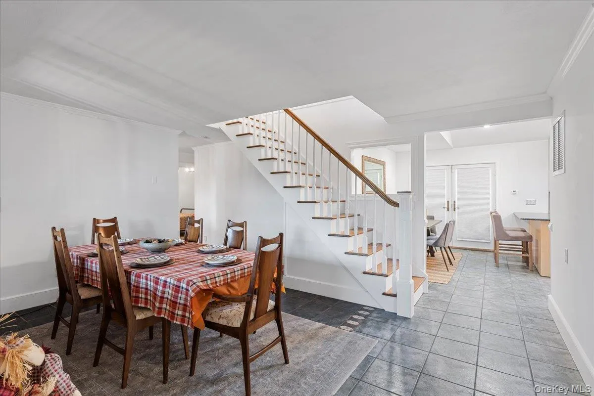 20 Alanson Lane, Southampton, NY, 6 Bedrooms Bedrooms, 10 Rooms Rooms,3 BathroomsBathrooms,Residential Lease,For Rent,Alanson,0,971585 20 Alanson Lane, Southampton, NY, 6 Bedrooms Bedrooms, 10 Rooms Rooms,3 BathroomsBathrooms,Residential Lease,For Rent,Alanson,0,971585