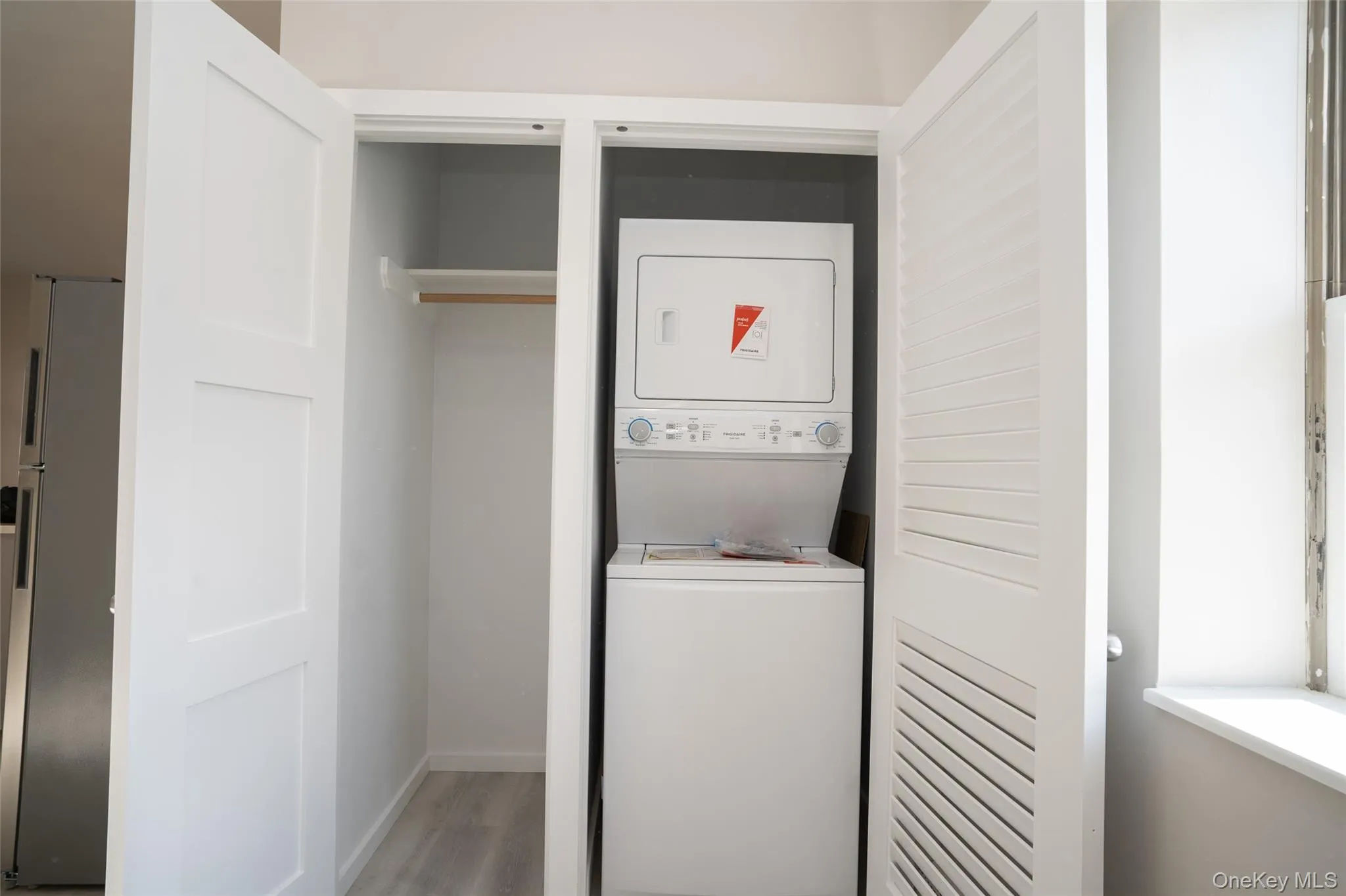 4001 Broadway, Hempstead, NY, 3 Bedrooms Bedrooms, 5 Rooms Rooms,1 BathroomBathrooms,Residential Lease,For Rent,Broadway,0,971588 4001 Broadway, Hempstead, NY, 3 Bedrooms Bedrooms, 5 Rooms Rooms,1 BathroomBathrooms,Residential Lease,For Rent,Broadway,0,971588