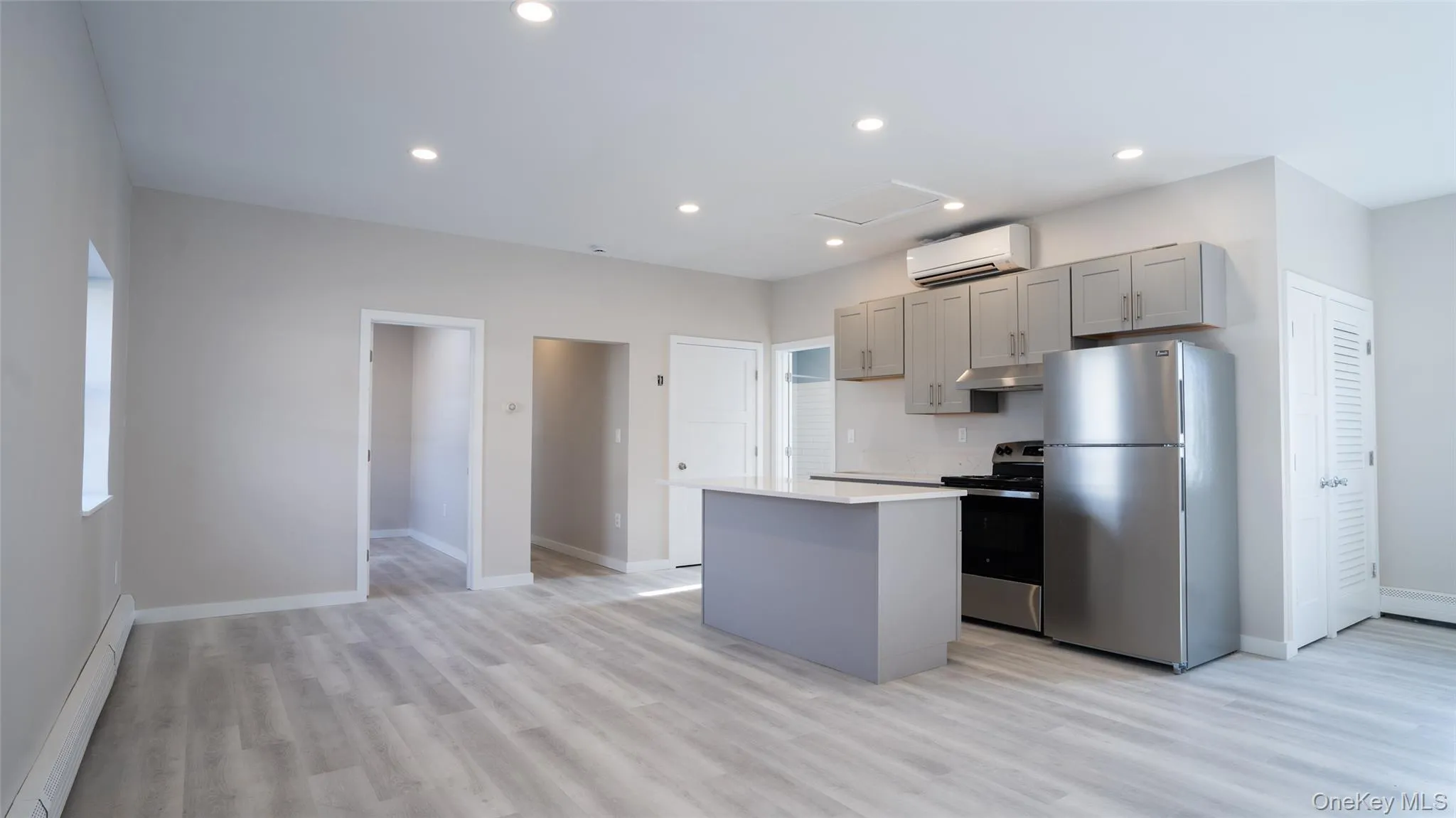 4001 Broadway, Hempstead, NY, 3 Bedrooms Bedrooms, 5 Rooms Rooms,1 BathroomBathrooms,Residential Lease,For Rent,Broadway,0,971588 4001 Broadway, Hempstead, NY, 3 Bedrooms Bedrooms, 5 Rooms Rooms,1 BathroomBathrooms,Residential Lease,For Rent,Broadway,0,971588