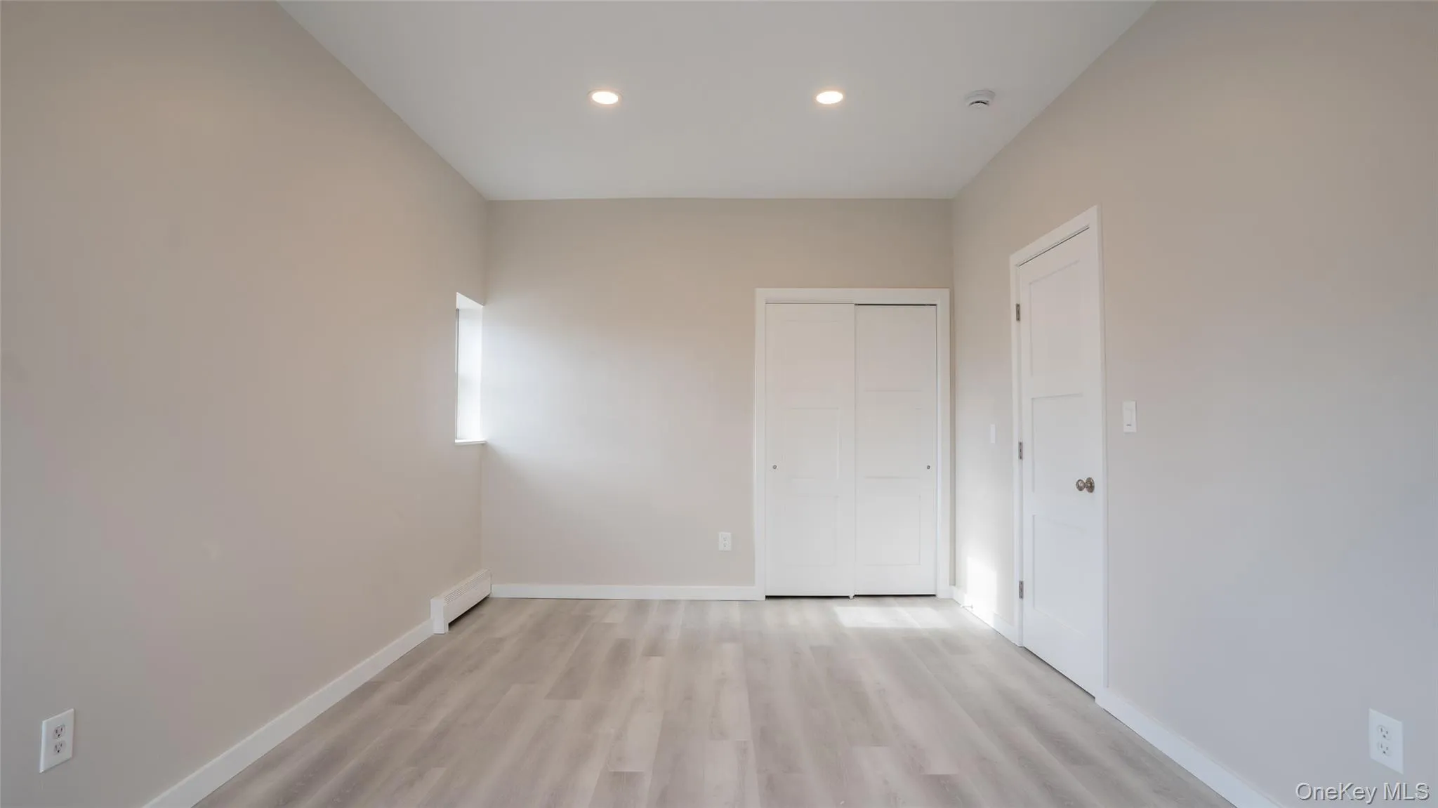 4001 Broadway, Hempstead, NY, 3 Bedrooms Bedrooms, 5 Rooms Rooms,1 BathroomBathrooms,Residential Lease,For Rent,Broadway,0,971588 4001 Broadway, Hempstead, NY, 3 Bedrooms Bedrooms, 5 Rooms Rooms,1 BathroomBathrooms,Residential Lease,For Rent,Broadway,0,971588