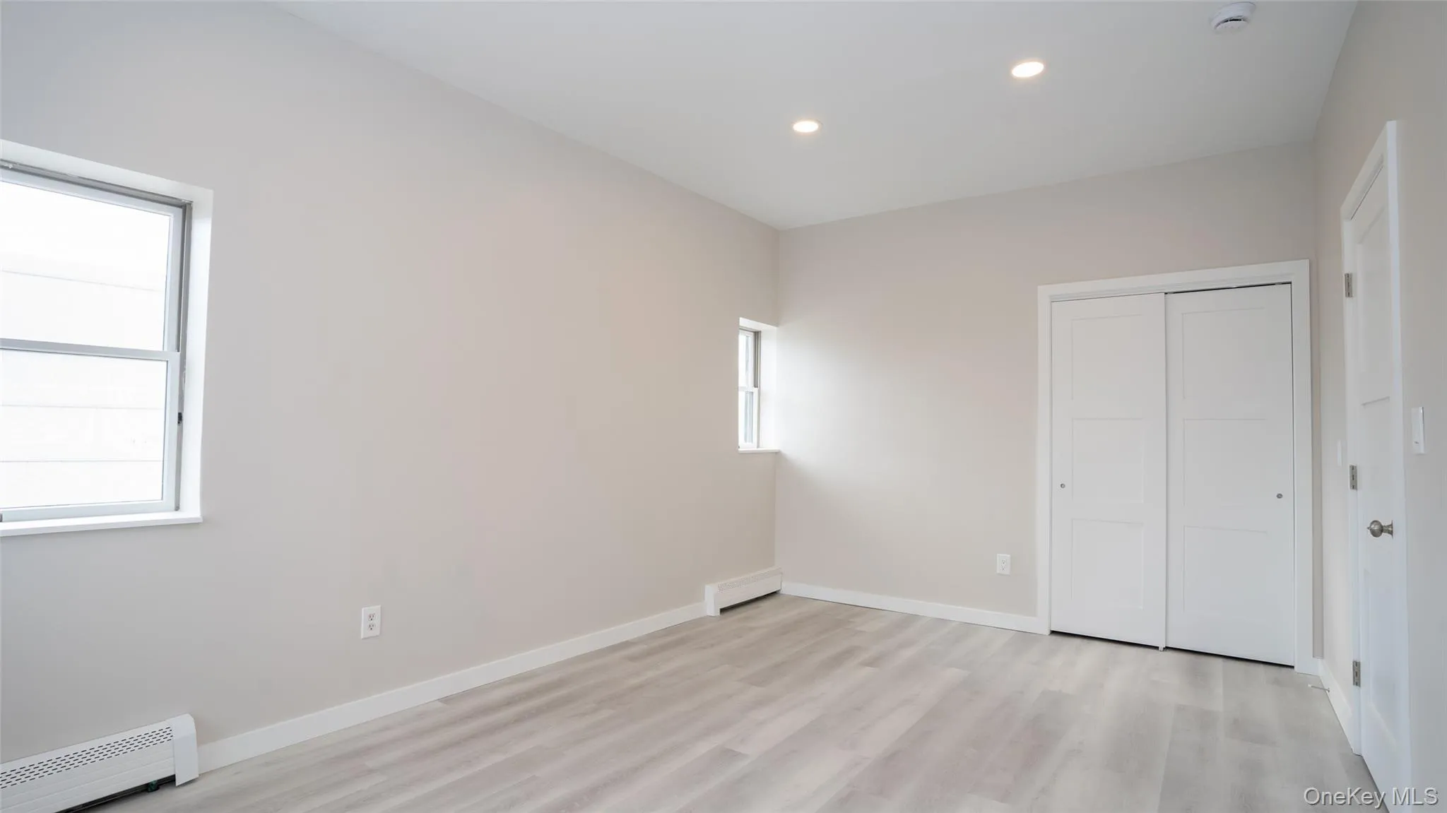 4001 Broadway, Hempstead, NY, 3 Bedrooms Bedrooms, 5 Rooms Rooms,1 BathroomBathrooms,Residential Lease,For Rent,Broadway,0,971588 4001 Broadway, Hempstead, NY, 3 Bedrooms Bedrooms, 5 Rooms Rooms,1 BathroomBathrooms,Residential Lease,For Rent,Broadway,0,971588