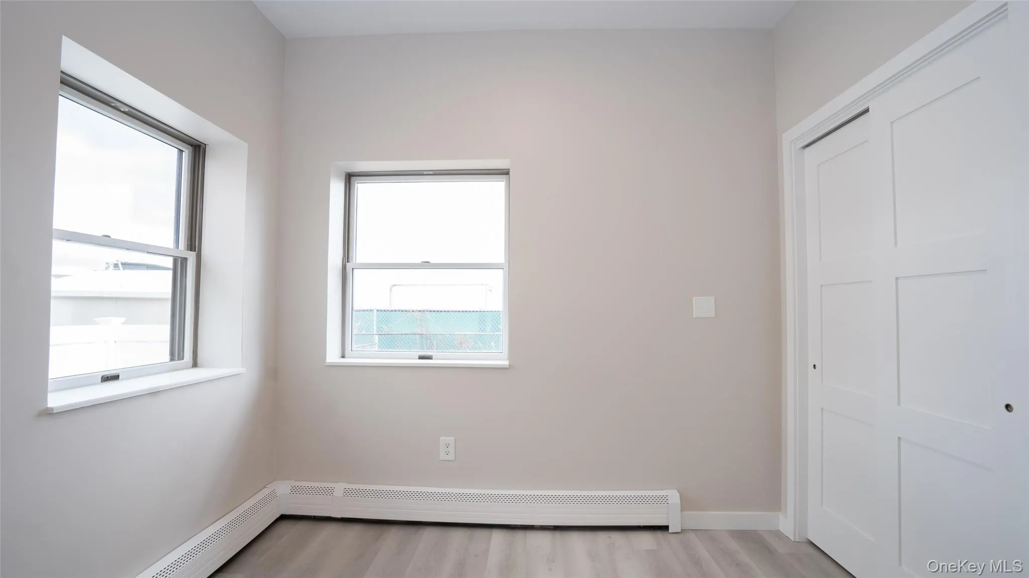 4001 Broadway, Hempstead, NY, 3 Bedrooms Bedrooms, 5 Rooms Rooms,1 BathroomBathrooms,Residential Lease,For Rent,Broadway,0,971588 4001 Broadway, Hempstead, NY, 3 Bedrooms Bedrooms, 5 Rooms Rooms,1 BathroomBathrooms,Residential Lease,For Rent,Broadway,0,971588