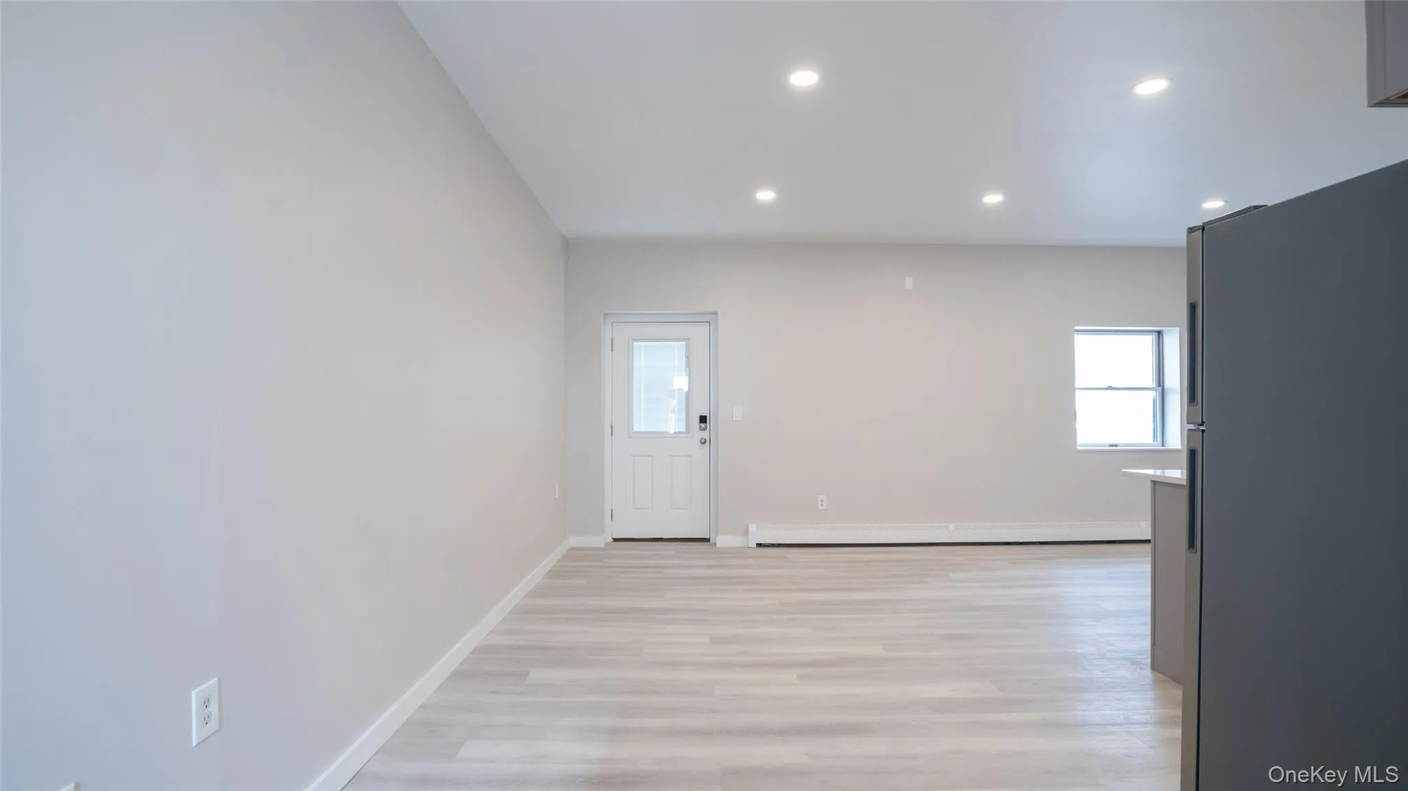 4001 Broadway, Hempstead, NY, 3 Bedrooms Bedrooms, 5 Rooms Rooms,1 BathroomBathrooms,Residential Lease,For Rent,Broadway,0,971588 4001 Broadway, Hempstead, NY, 3 Bedrooms Bedrooms, 5 Rooms Rooms,1 BathroomBathrooms,Residential Lease,For Rent,Broadway,0,971588