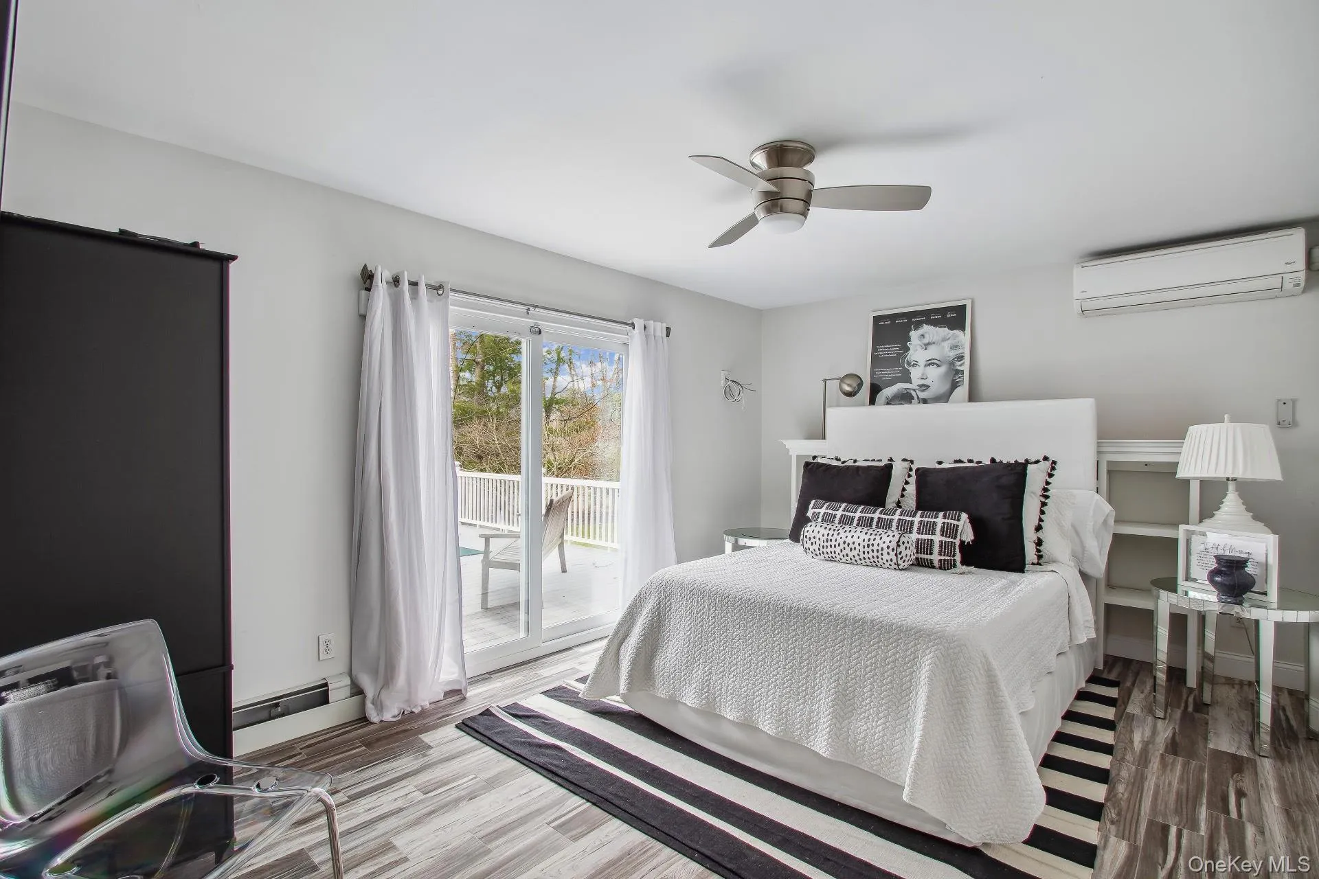 30 Squires Boulevard, Southampton, NY, 4 Bedrooms Bedrooms, 8 Rooms Rooms,3 BathroomsBathrooms,Residential Lease,For Rent,Squires,0,971589 30 Squires Boulevard, Southampton, NY, 4 Bedrooms Bedrooms, 8 Rooms Rooms,3 BathroomsBathrooms,Residential Lease,For Rent,Squires,0,971589