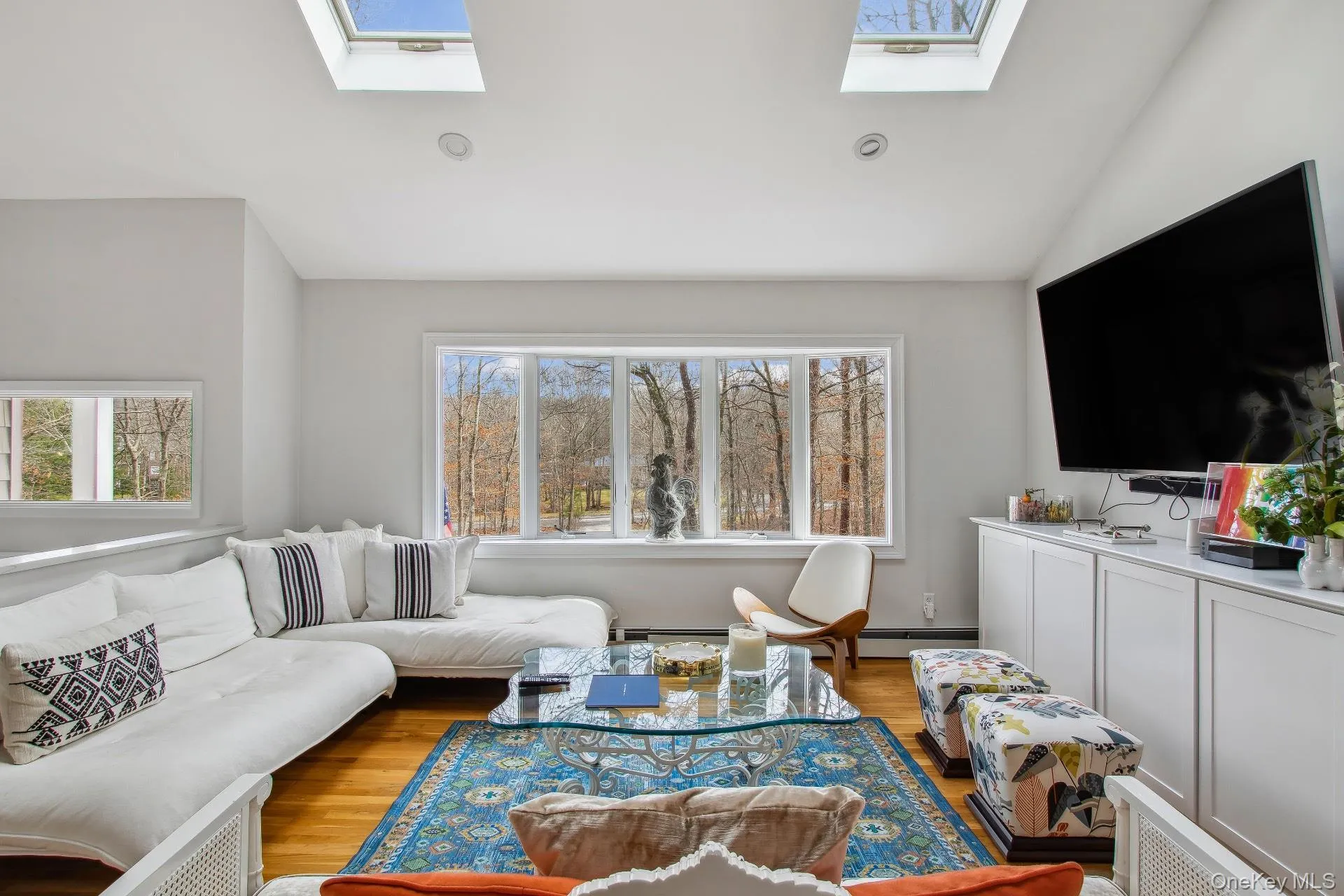 30 Squires Boulevard, Southampton, NY, 4 Bedrooms Bedrooms, 8 Rooms Rooms,3 BathroomsBathrooms,Residential Lease,For Rent,Squires,0,971589 30 Squires Boulevard, Southampton, NY, 4 Bedrooms Bedrooms, 8 Rooms Rooms,3 BathroomsBathrooms,Residential Lease,For Rent,Squires,0,971589