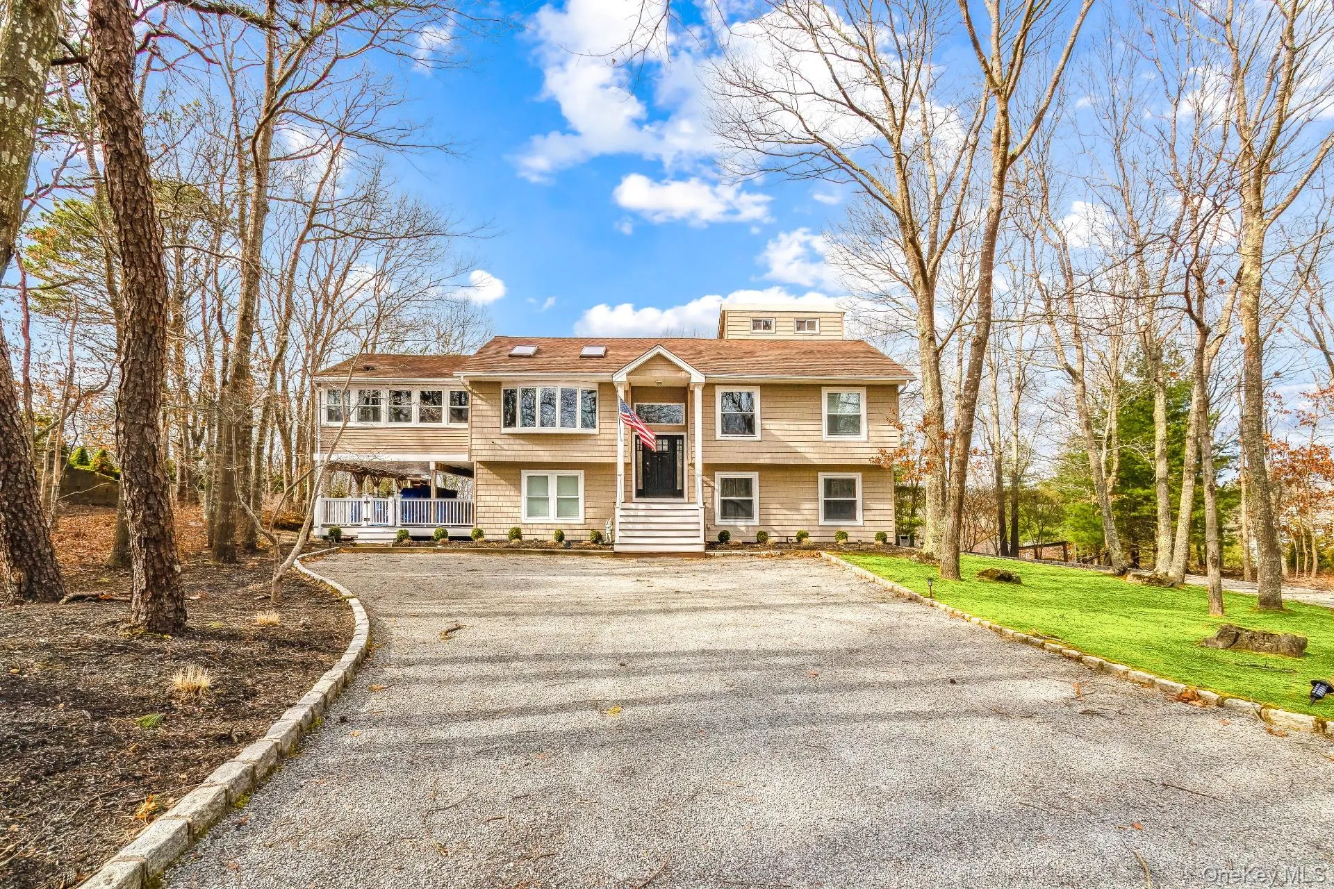 30 Squires Boulevard, Southampton, NY, 4 Bedrooms Bedrooms, 8 Rooms Rooms,3 BathroomsBathrooms,Residential Lease,For Rent,Squires,0,971589 30 Squires Boulevard, Southampton, NY, 4 Bedrooms Bedrooms, 8 Rooms Rooms,3 BathroomsBathrooms,Residential Lease,For Rent,Squires,0,971589