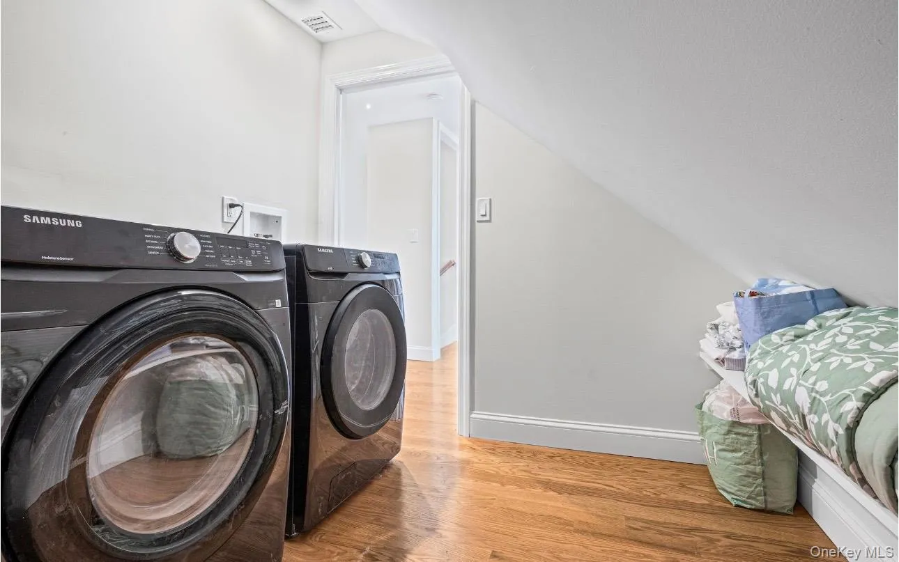 54 Hayground Road, Southampton, NY, 4 Bedrooms Bedrooms, 7 Rooms Rooms,2 BathroomsBathrooms,Residential,For Rent,Hayground,0,971595 54 Hayground Road, Southampton, NY, 4 Bedrooms Bedrooms, 7 Rooms Rooms,2 BathroomsBathrooms,Residential,For Rent,Hayground,0,971595