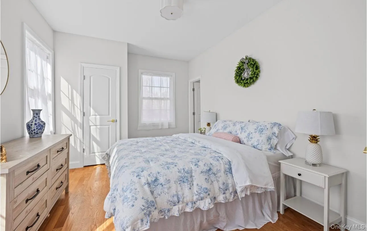 54 Hayground Road, Southampton, NY, 4 Bedrooms Bedrooms, 7 Rooms Rooms,2 BathroomsBathrooms,Residential,For Rent,Hayground,0,971595 54 Hayground Road, Southampton, NY, 4 Bedrooms Bedrooms, 7 Rooms Rooms,2 BathroomsBathrooms,Residential,For Rent,Hayground,0,971595