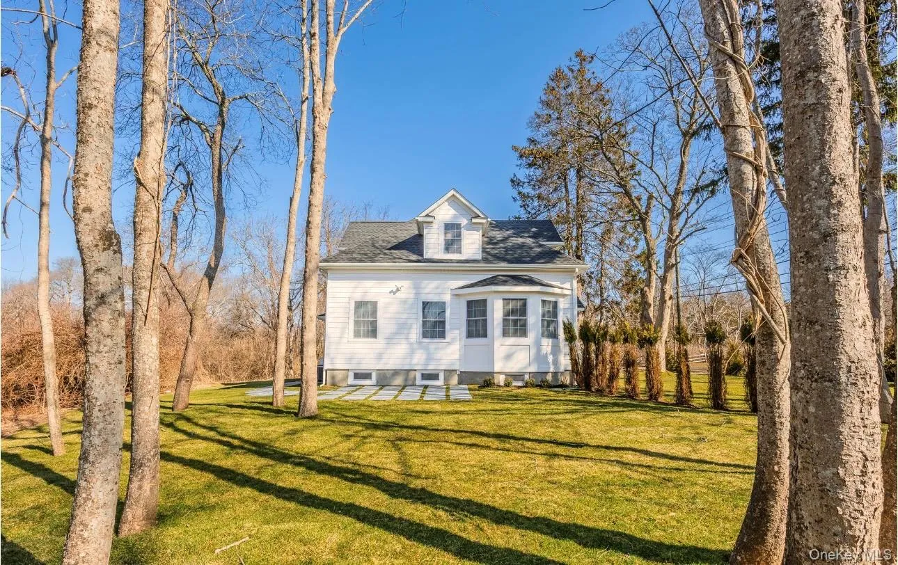 54 Hayground Road, Southampton, NY, 4 Bedrooms Bedrooms, 7 Rooms Rooms,2 BathroomsBathrooms,Residential,For Rent,Hayground,0,971595 54 Hayground Road, Southampton, NY, 4 Bedrooms Bedrooms, 7 Rooms Rooms,2 BathroomsBathrooms,Residential,For Rent,Hayground,0,971595