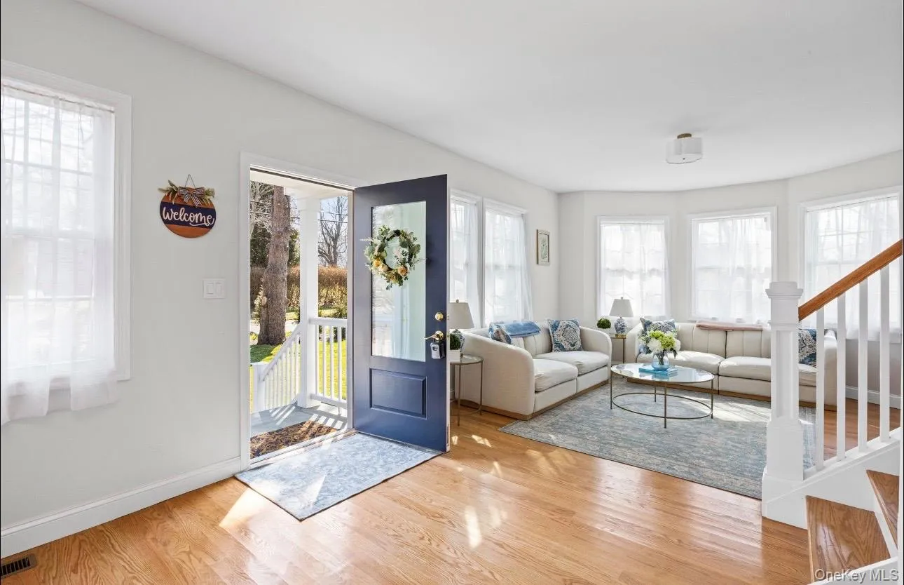 54 Hayground Road, Southampton, NY, 4 Bedrooms Bedrooms, 7 Rooms Rooms,2 BathroomsBathrooms,Residential,For Rent,Hayground,0,971595 54 Hayground Road, Southampton, NY, 4 Bedrooms Bedrooms, 7 Rooms Rooms,2 BathroomsBathrooms,Residential,For Rent,Hayground,0,971595